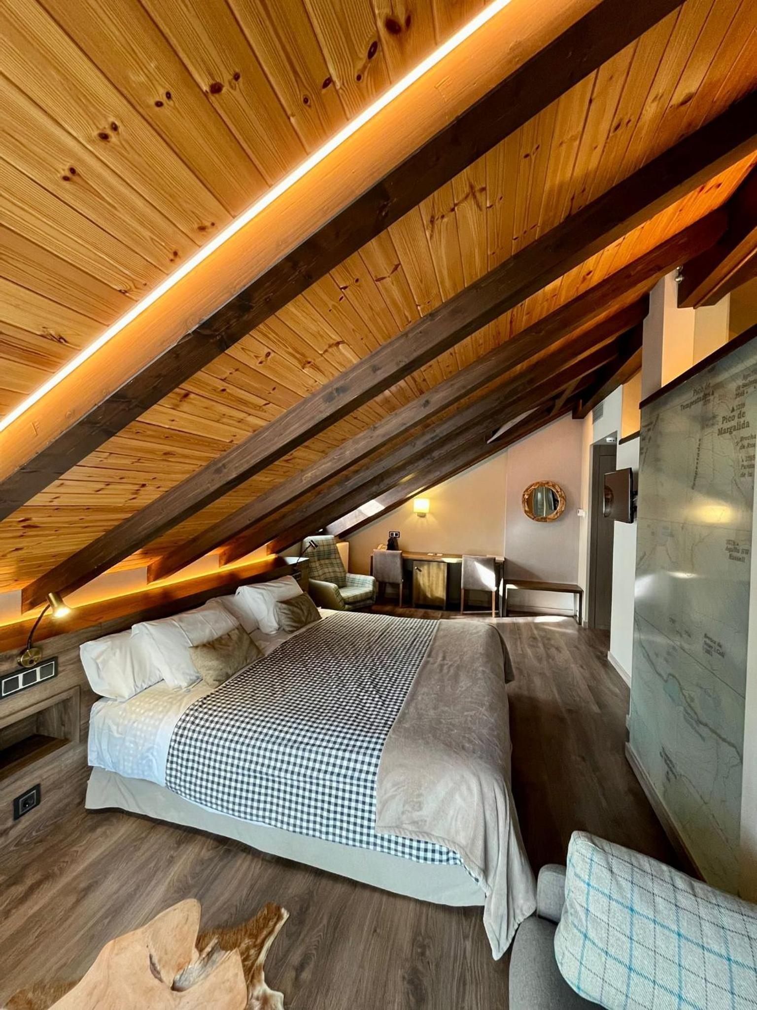 Suite Queen con Bañera de Hidromasaje