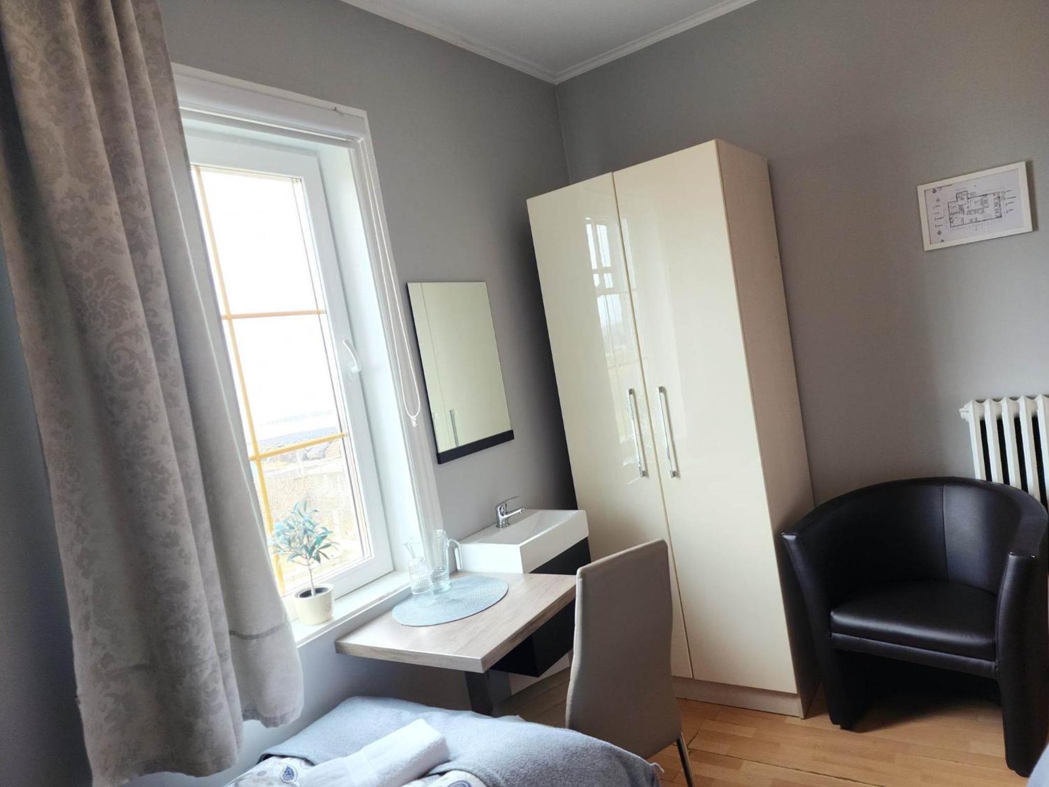 Double or Twin Room with Shared Bathroom photo 3