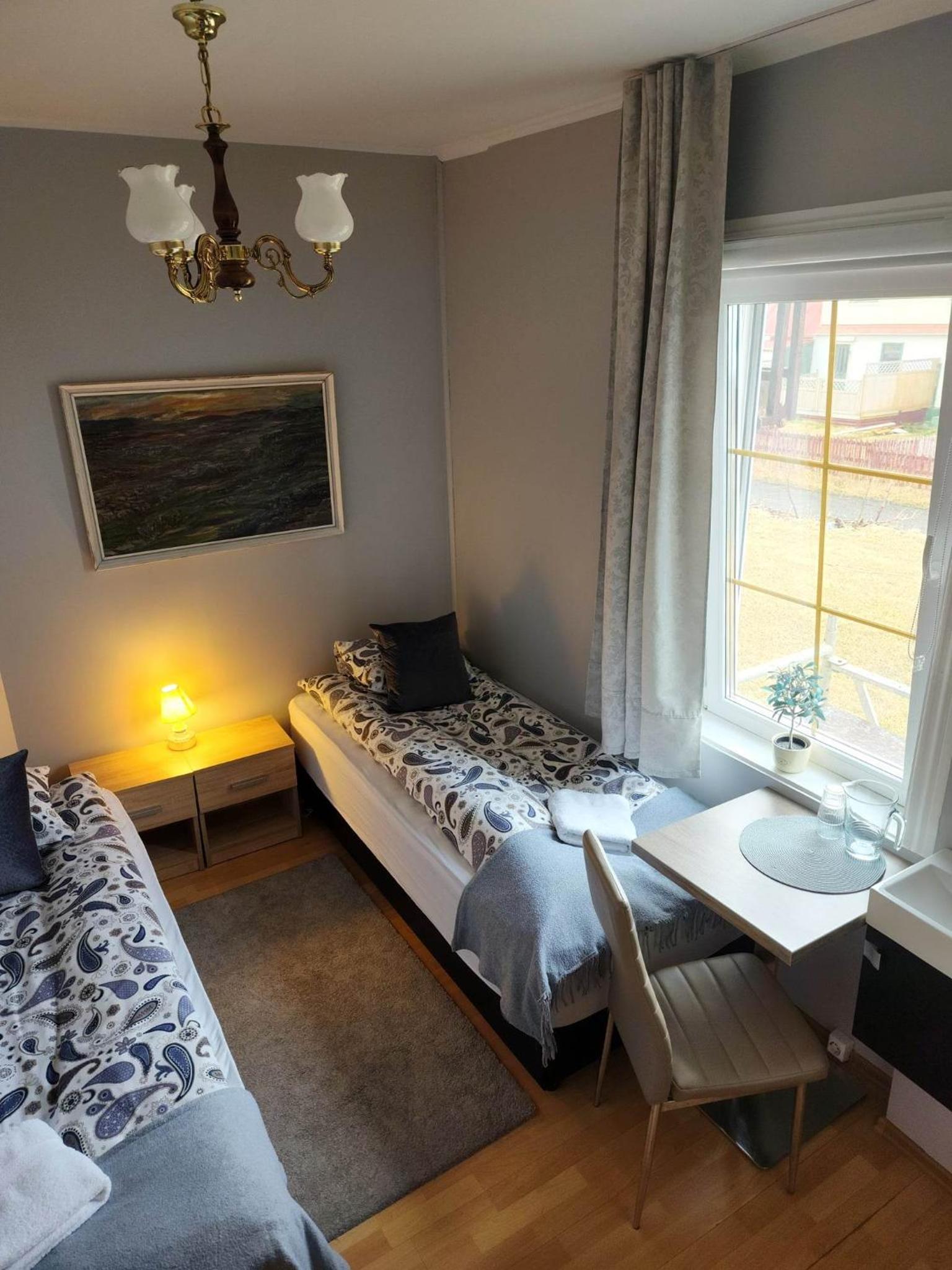 Double or Twin Room with Shared Bathroom photo 2