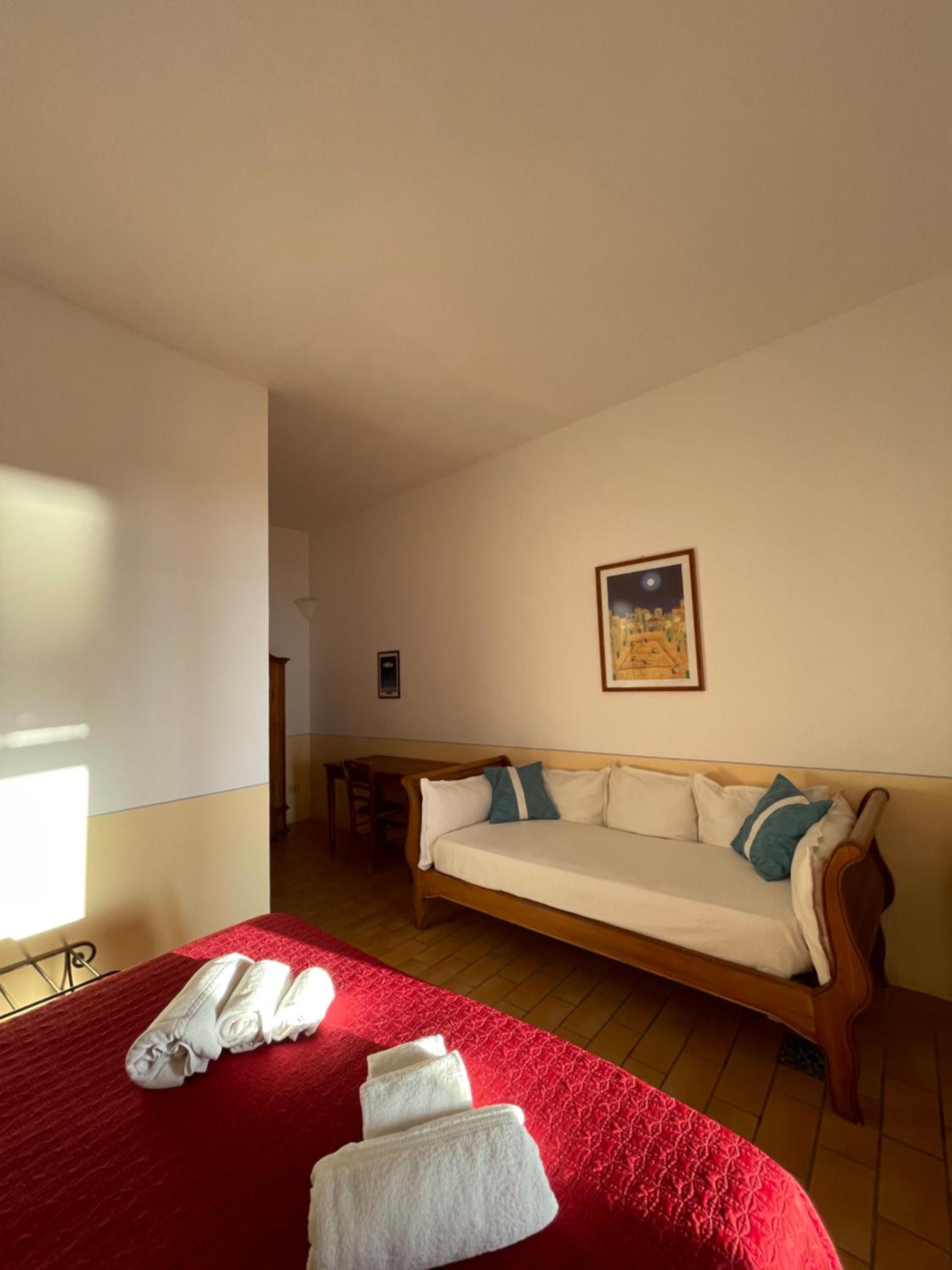 Classic Triple Room photo 2