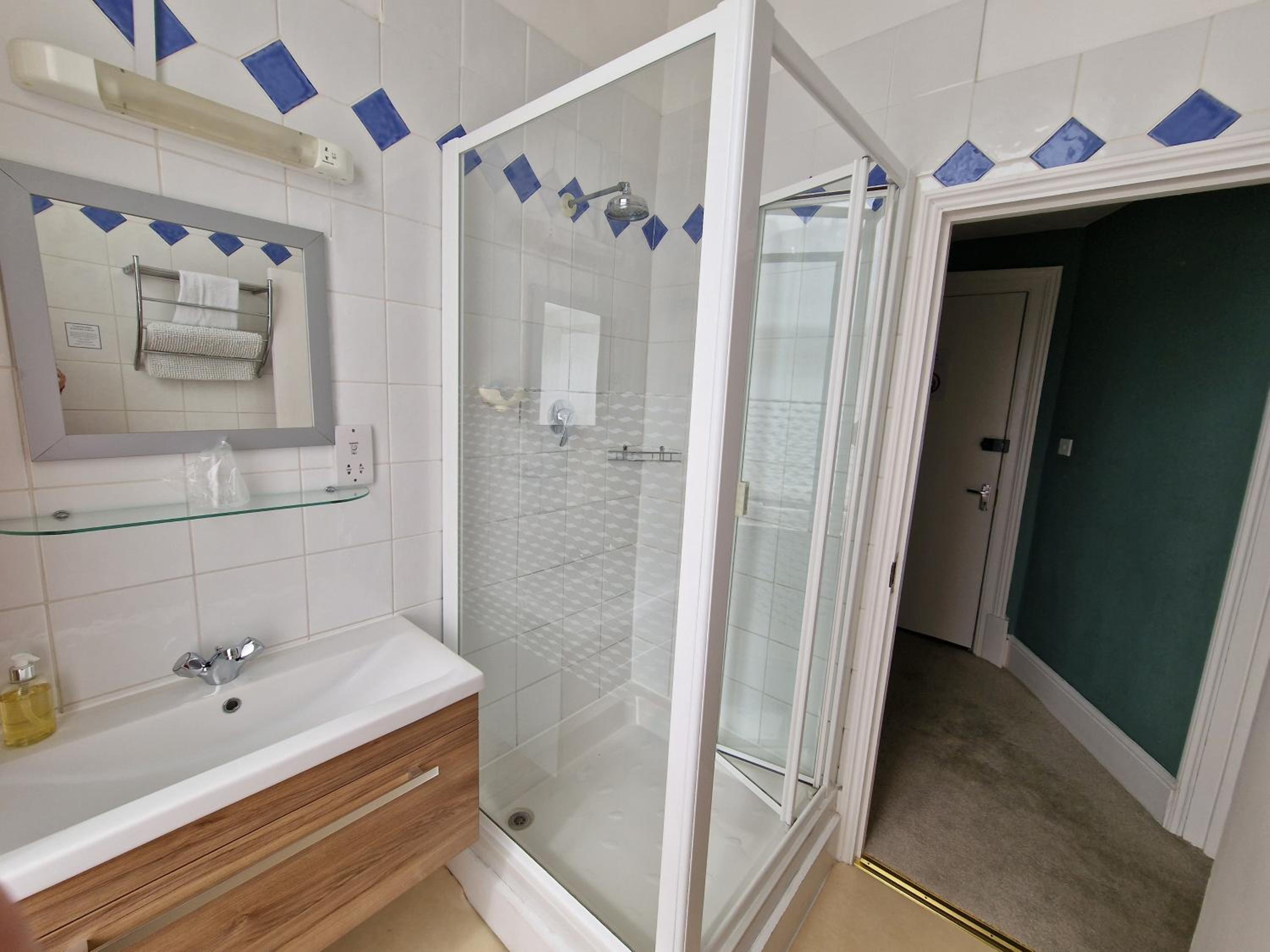 Executive Double Room - Photo 6
