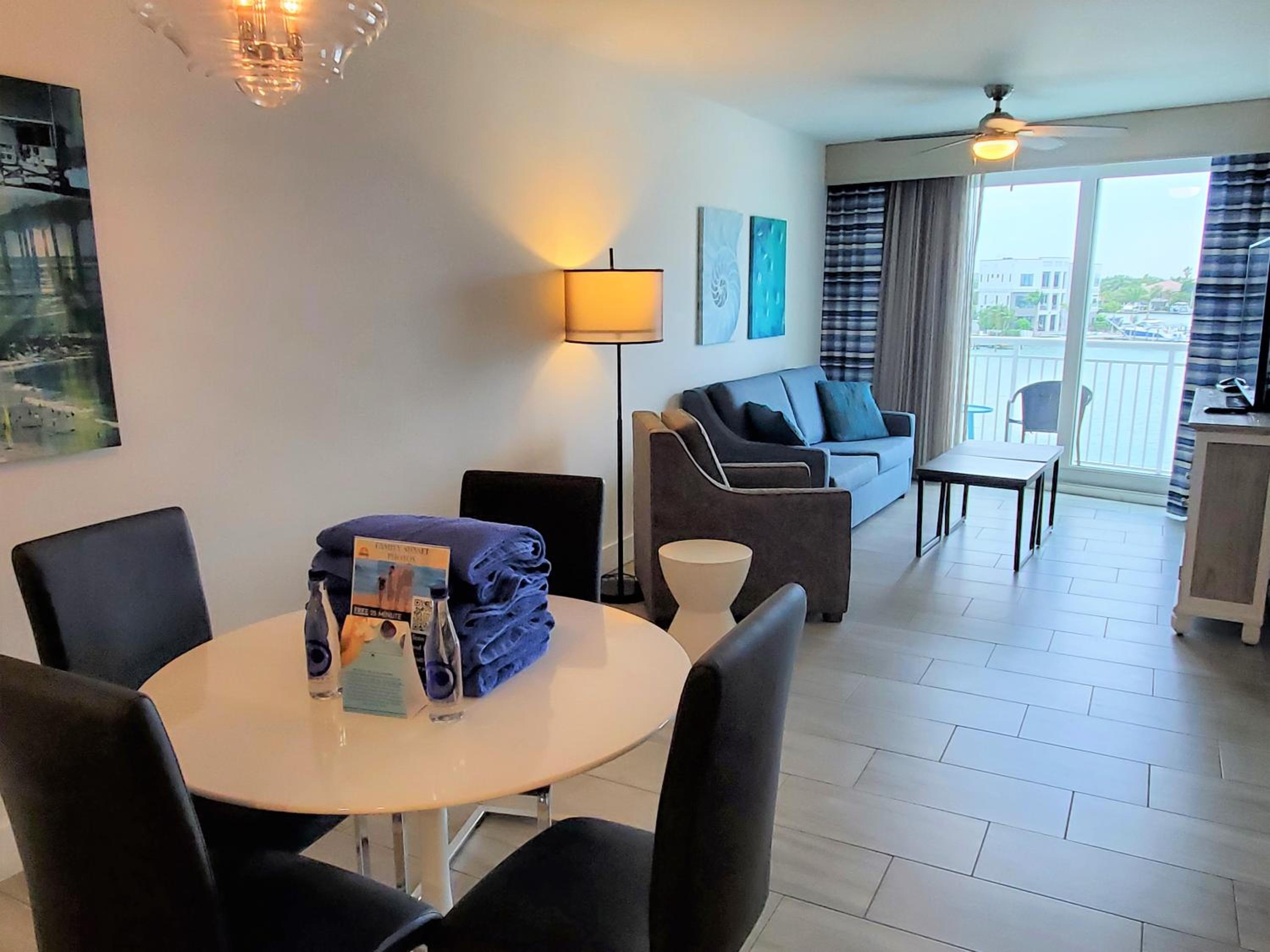Two-Bedroom Two Bath Bay Front Premium Suite - Photo 19