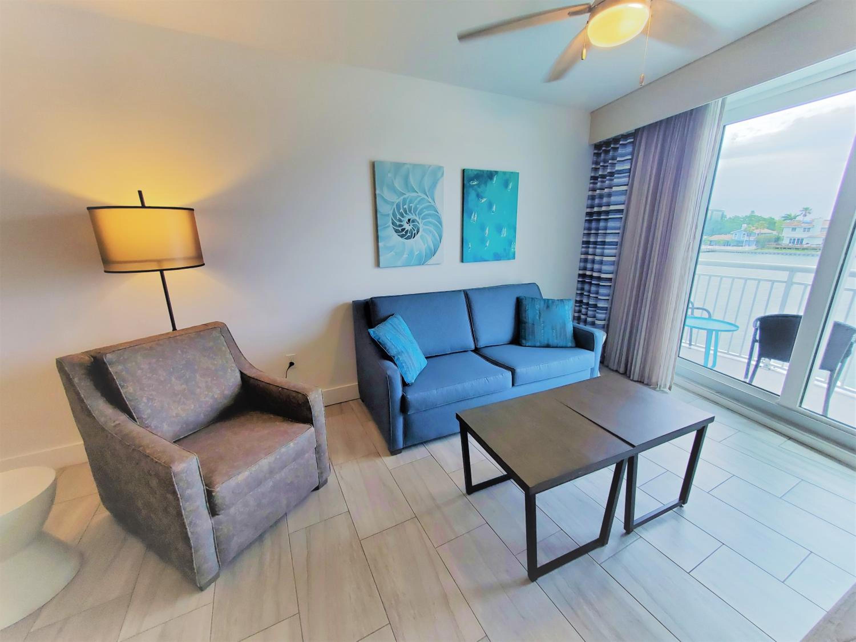 Two-Bedroom Two Bath Bay Front Premium Suite - Photo 11