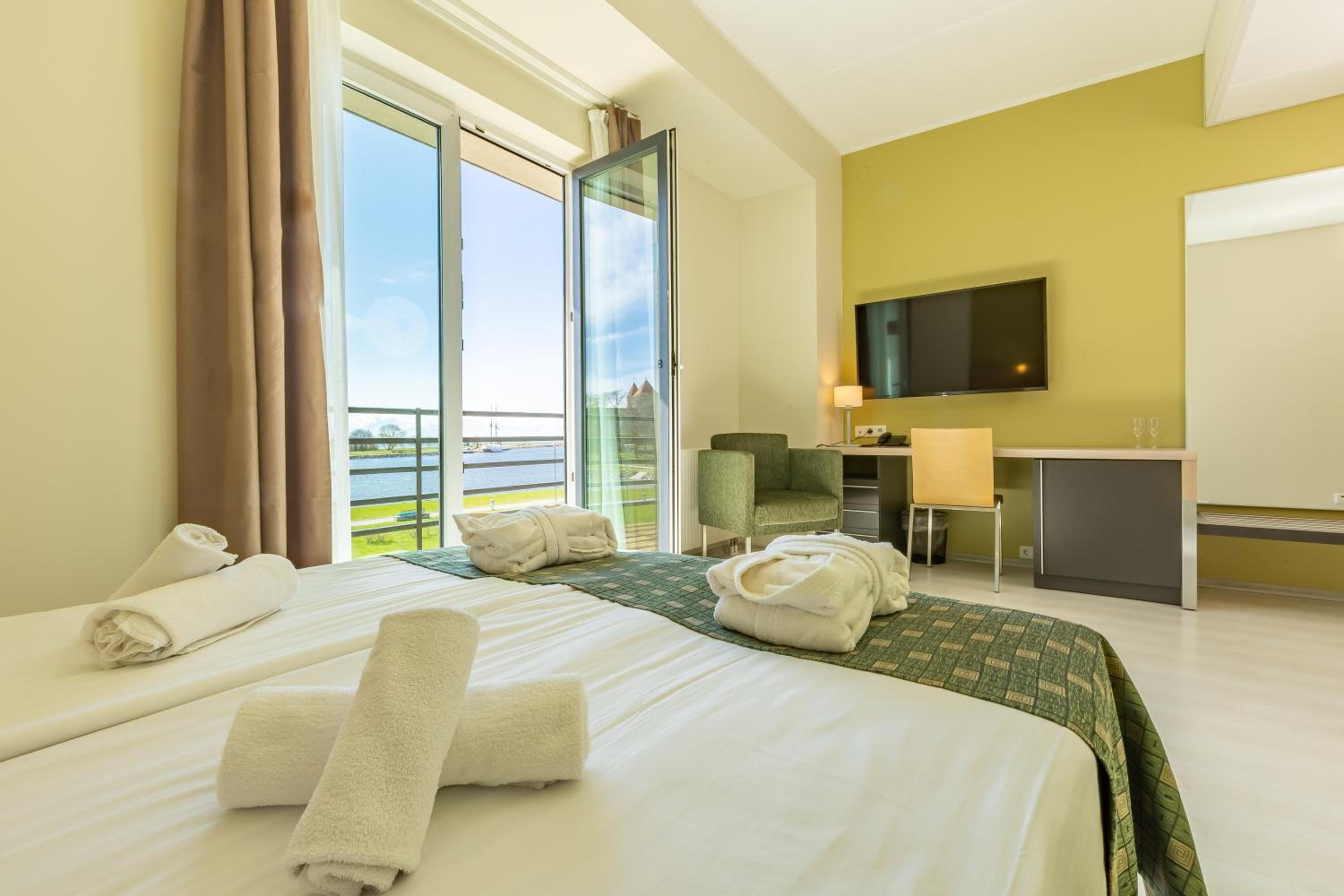 Superior Double Room with Balcony and Spa Access - Photo 1