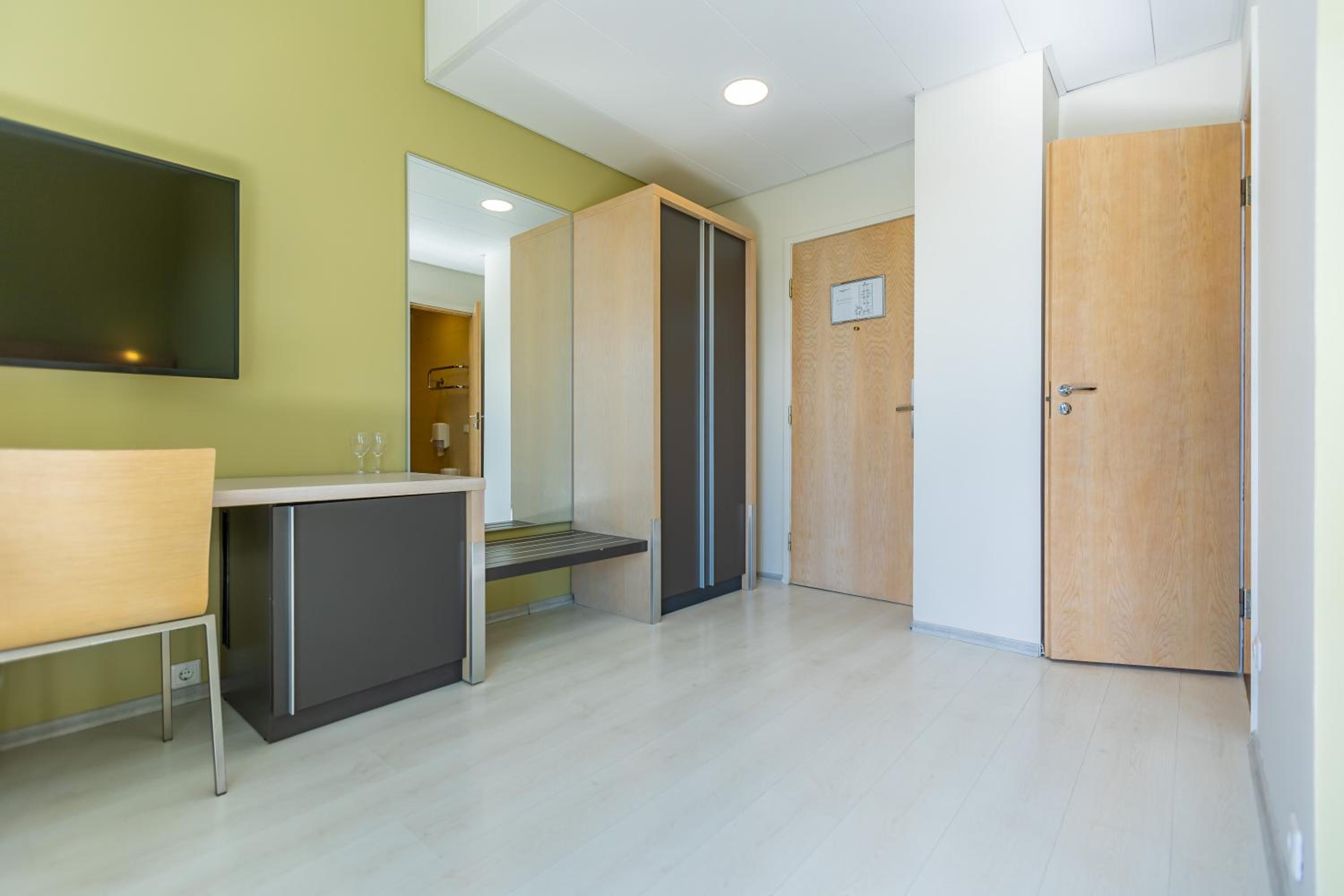 Superior Double Room with Balcony and Spa Access - Photo 5