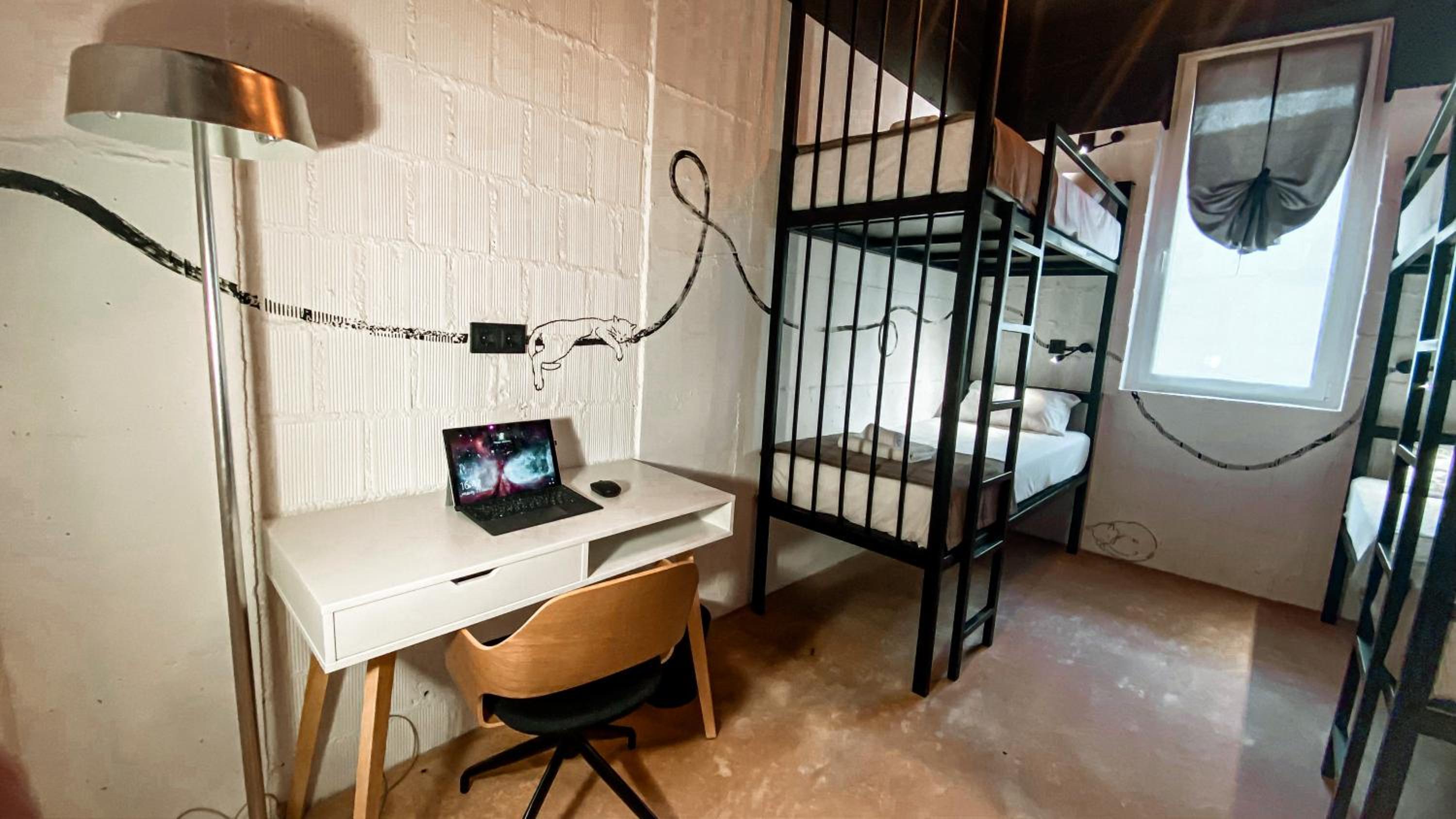 Bed in 4-Bed Mixed Dormitory Room