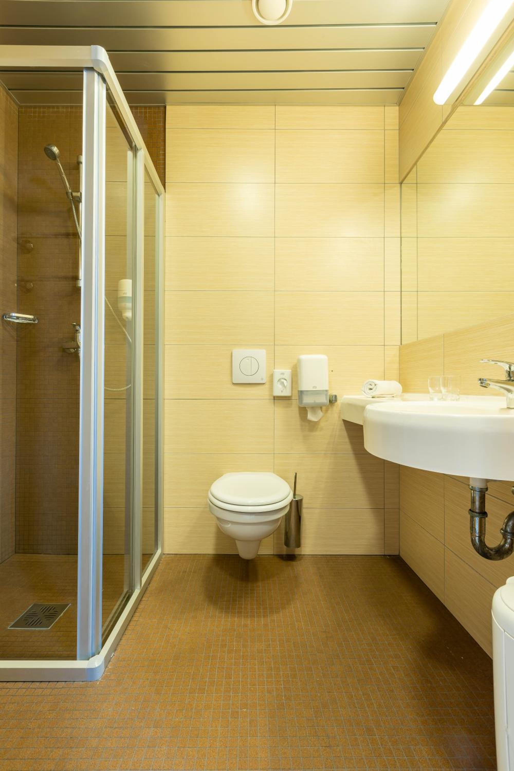 Superior Double Room with Balcony and Spa Access - Photo 9