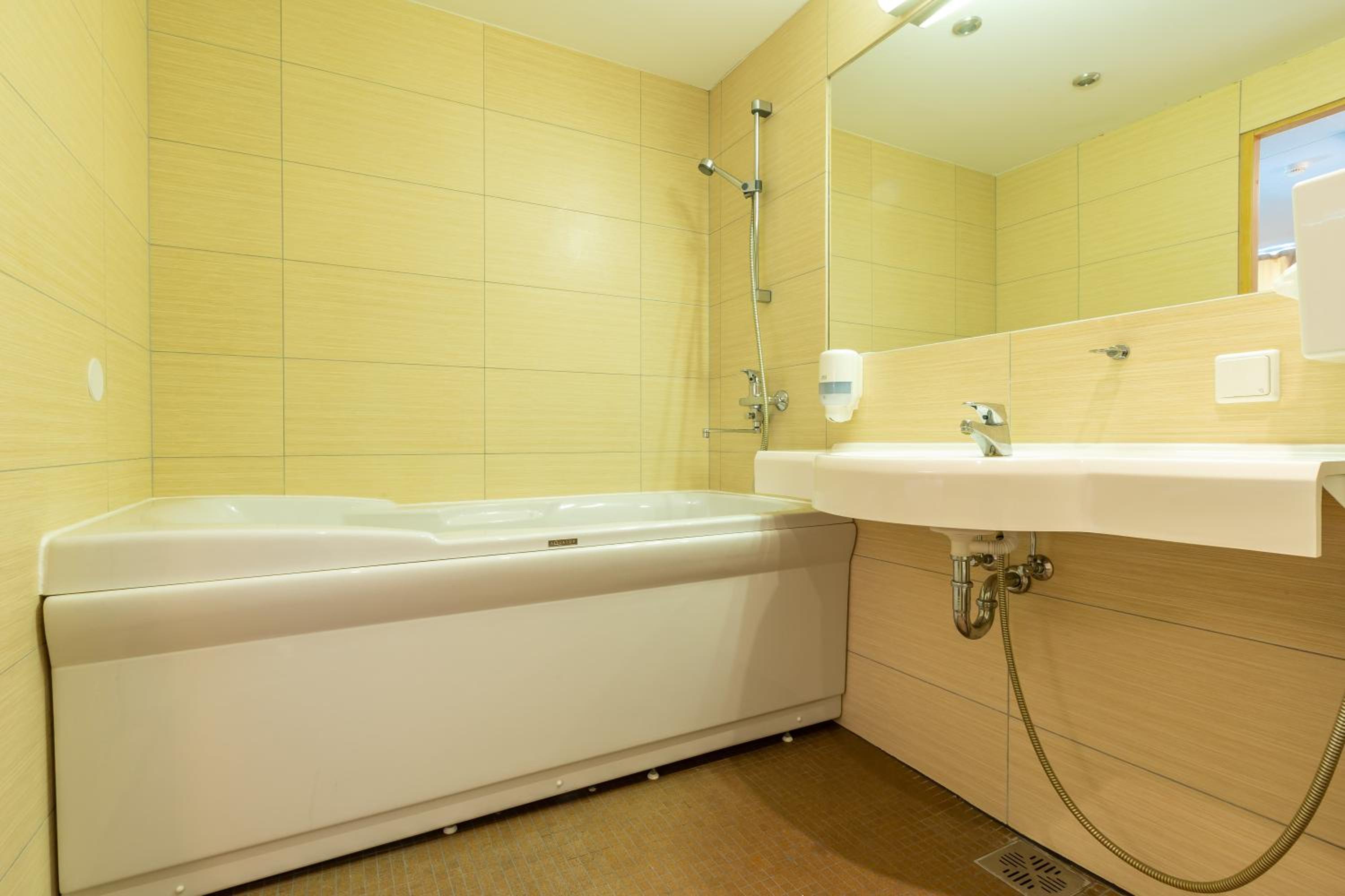 Commodore Suite - Photo 6