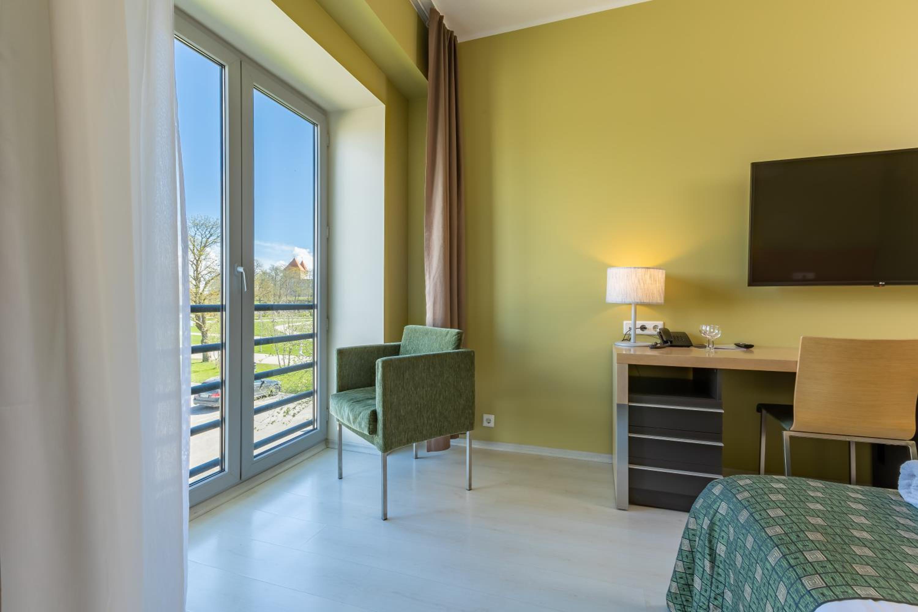 Superior Double or Twin Room with Spa Access - Photo 3
