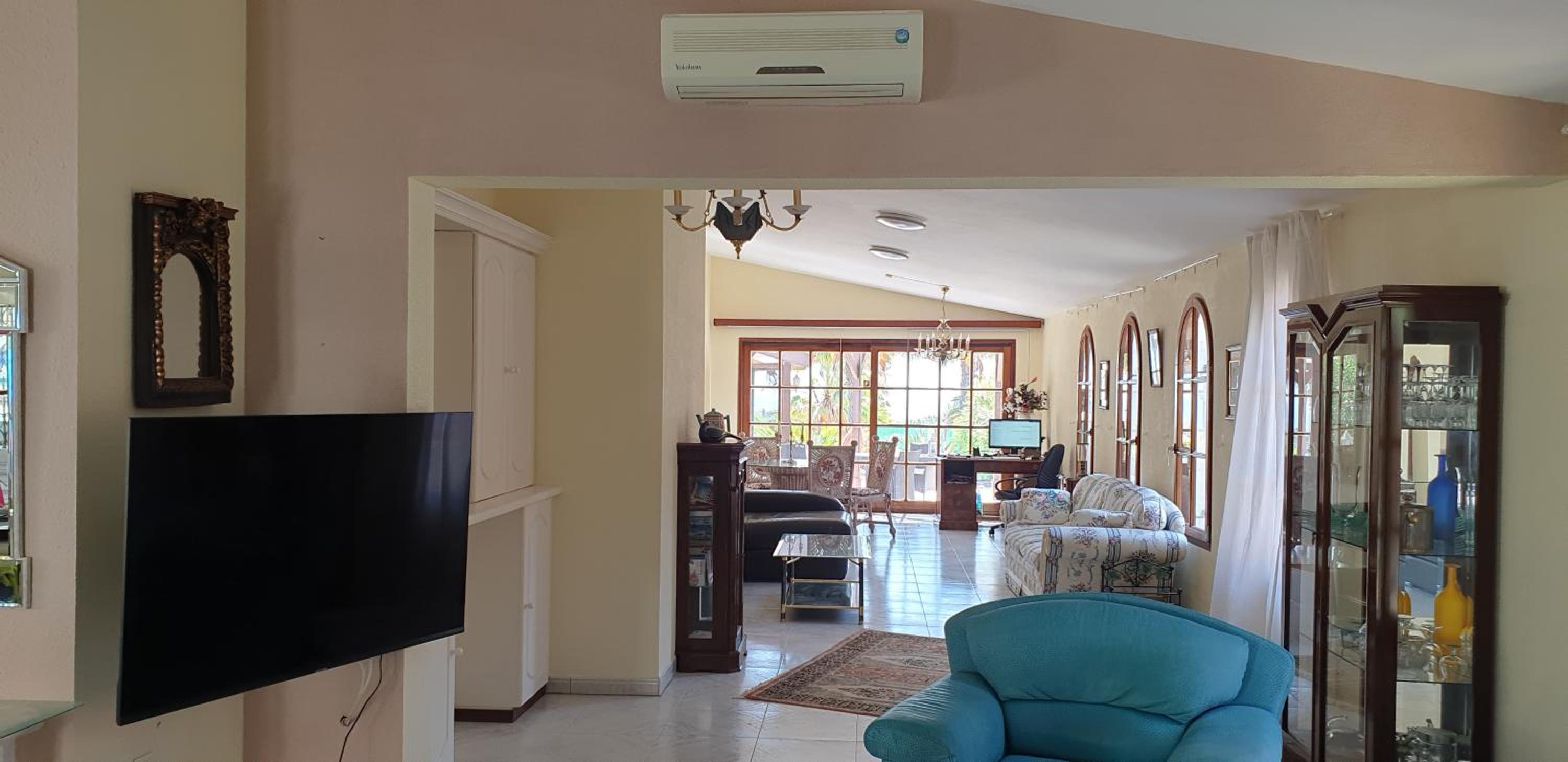 Villa de Tres Habitaciones