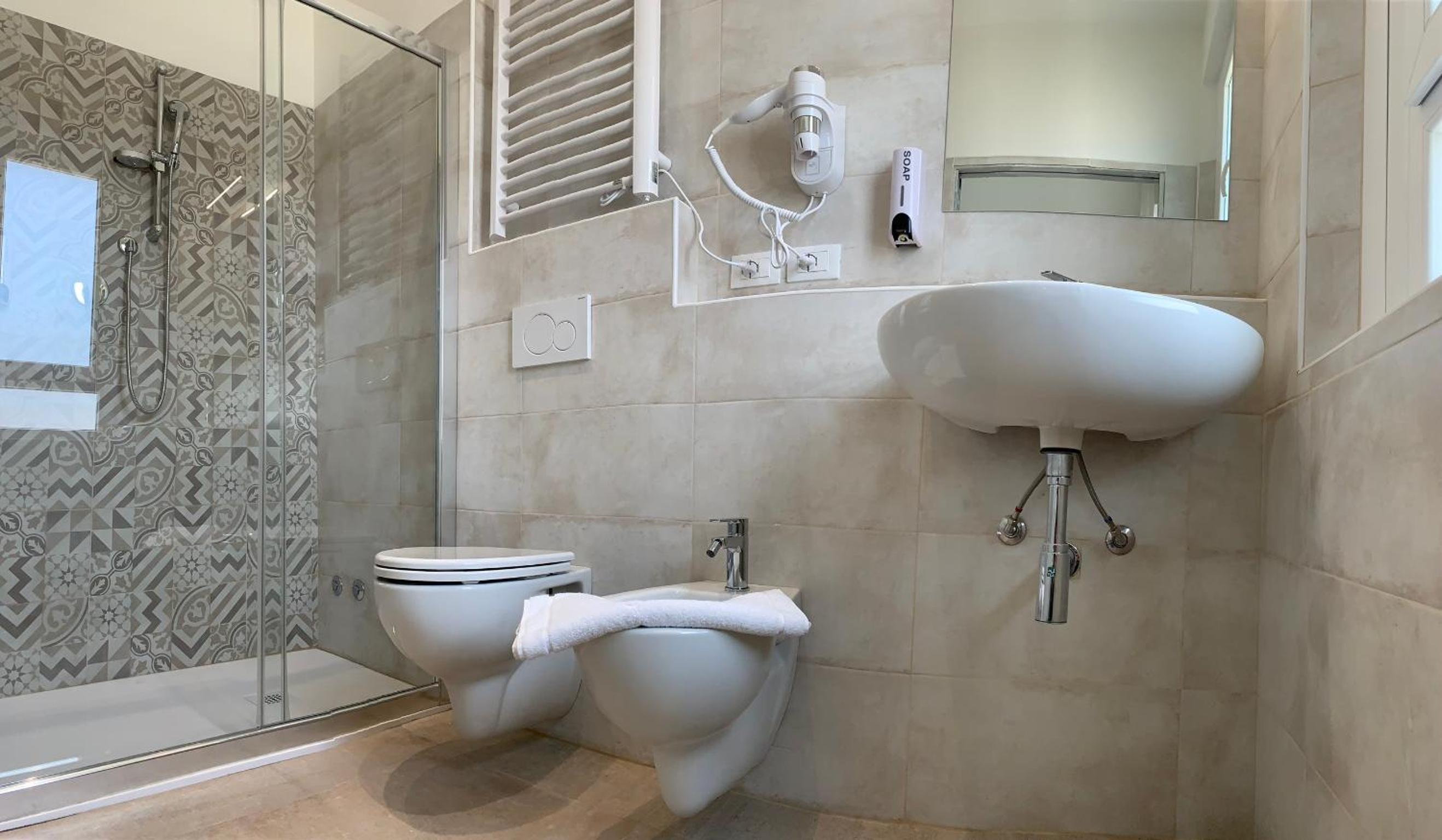 Superior Triple Room - Photo 28