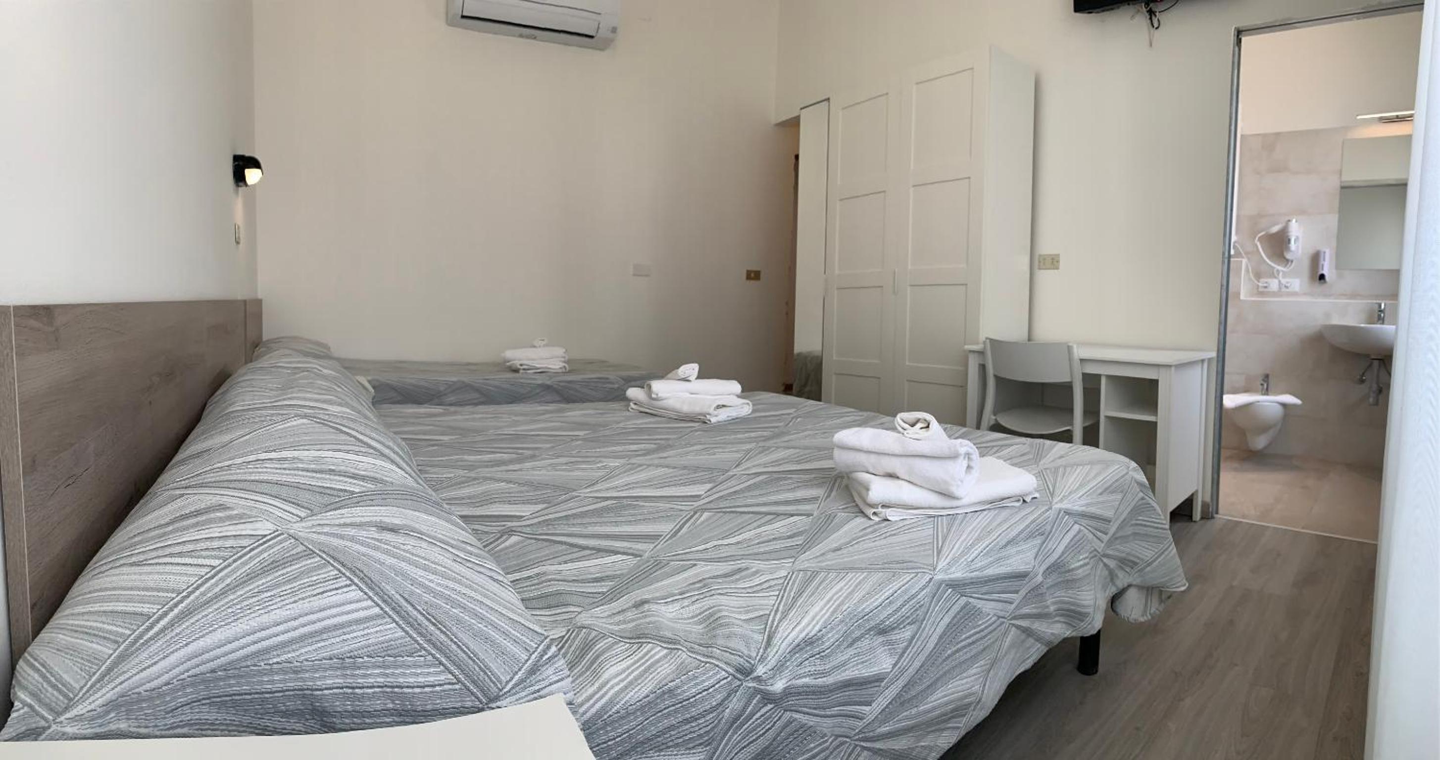 Superior Triple Room - Photo 37