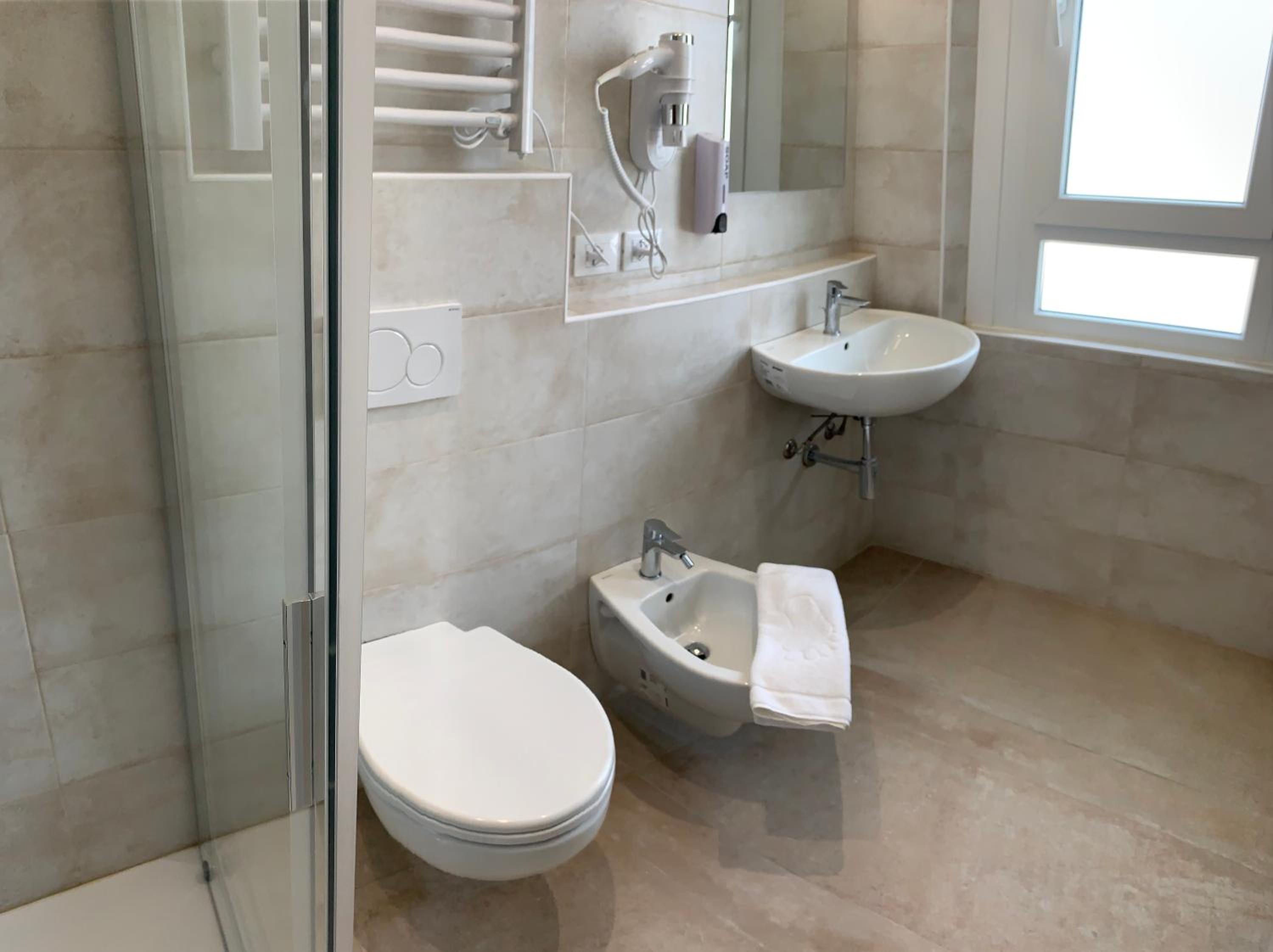 Superior Triple Room - Photo 35