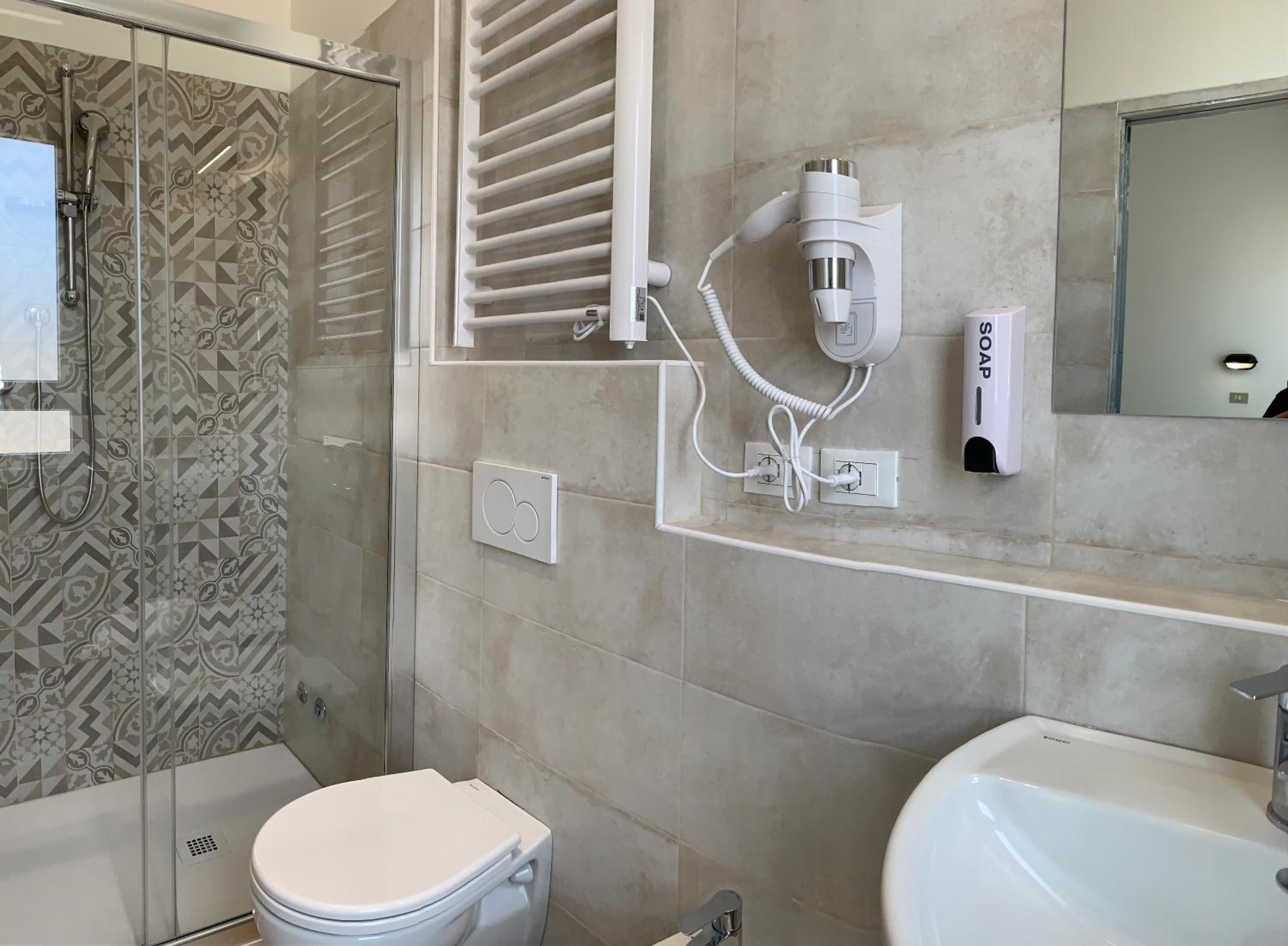 Superior Triple Room - Photo 33