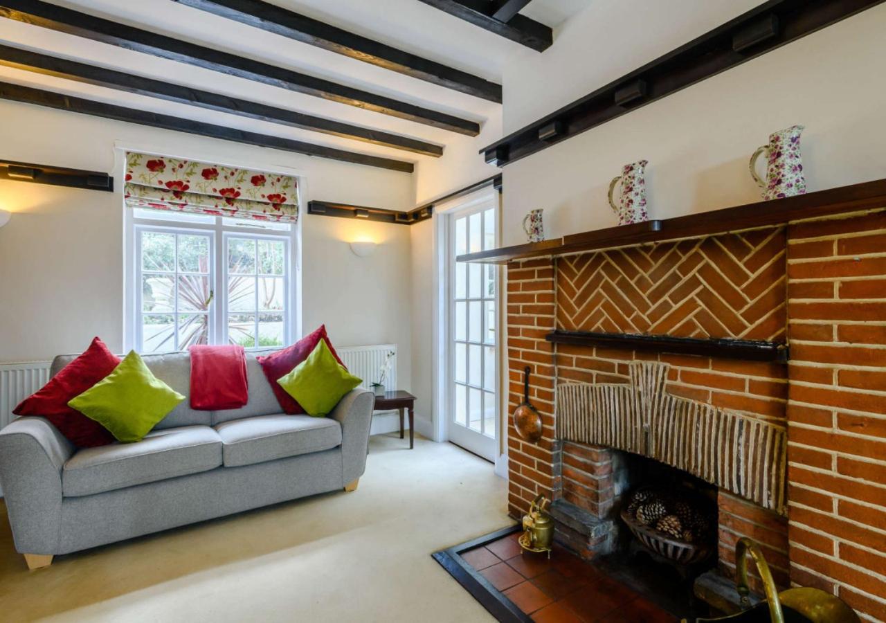 Four-Bedroom House photo 1