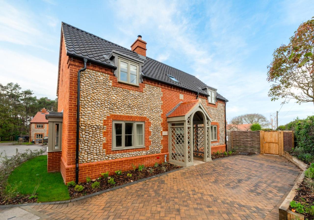 Three-Bedroom House photo 2