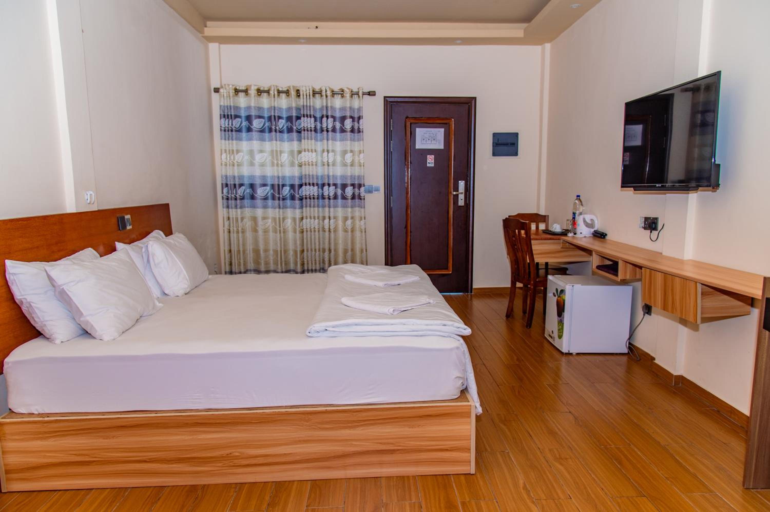 Deluxe Double or Twin Room with Balcony - Photo 15
