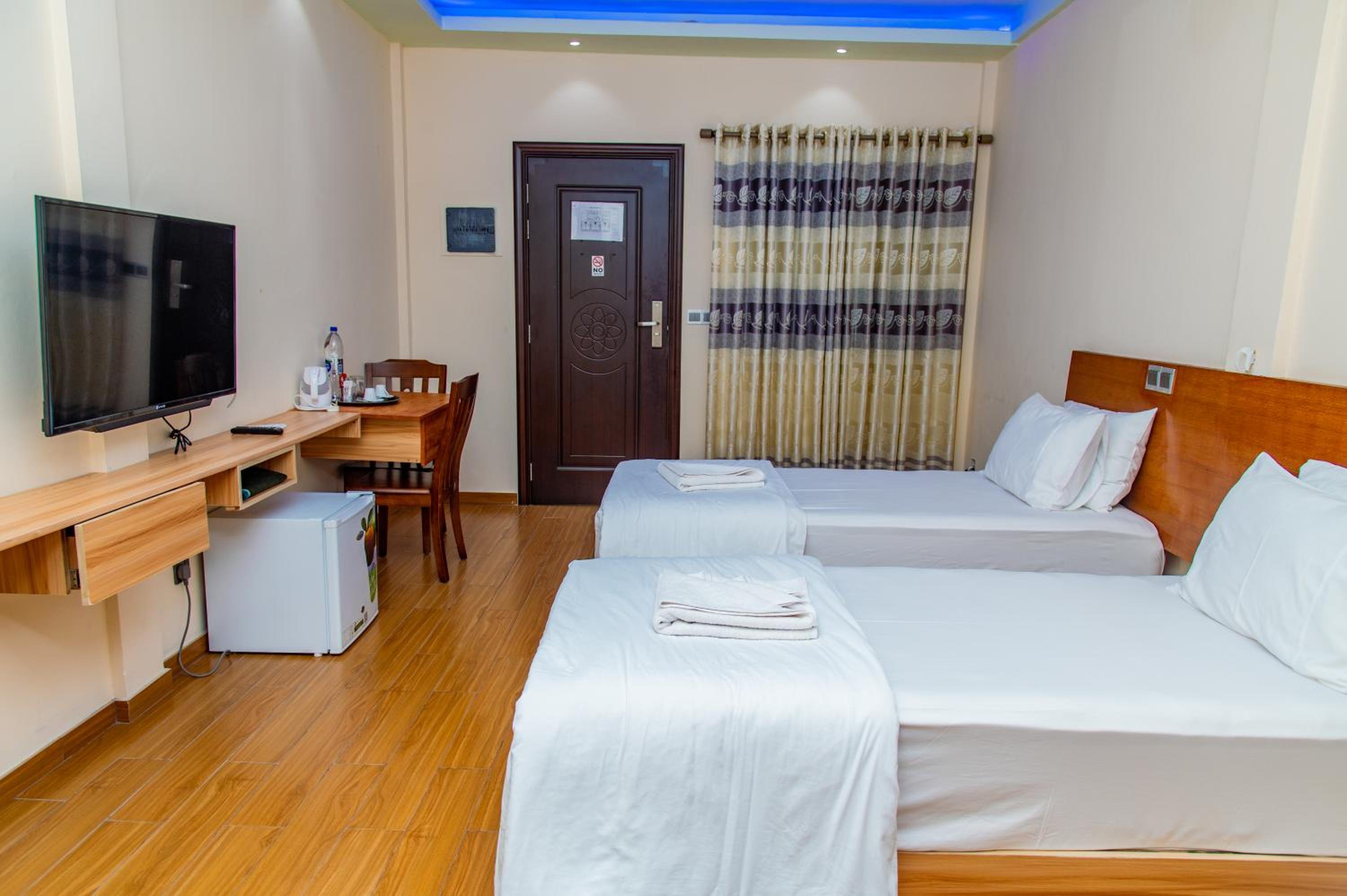 Deluxe Double or Twin Room with Balcony - Photo 1