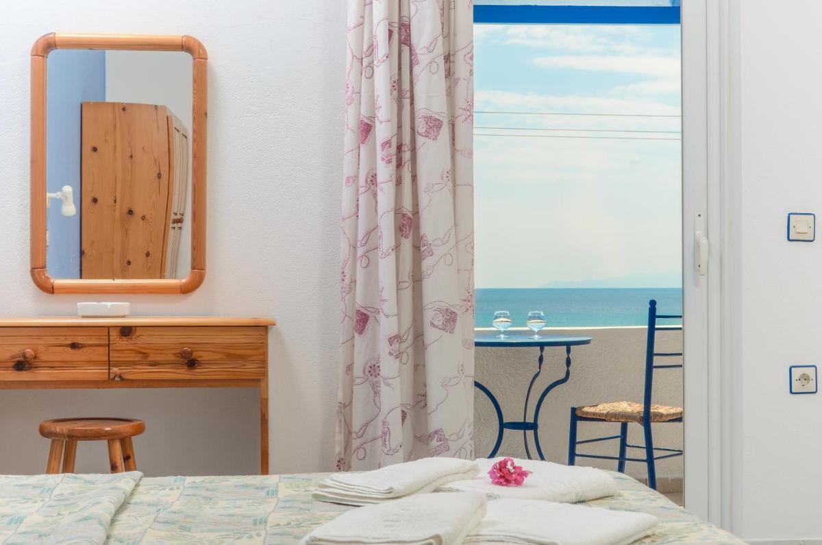 Studio with Sea View (4 Adults) photo 3