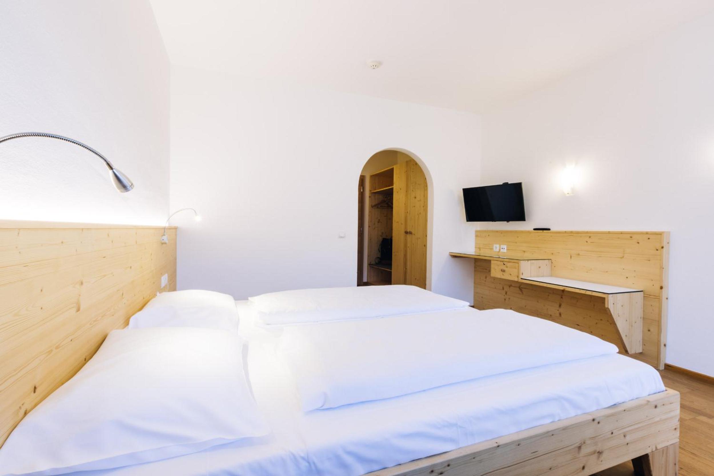 Economy Double Room - Photo 2