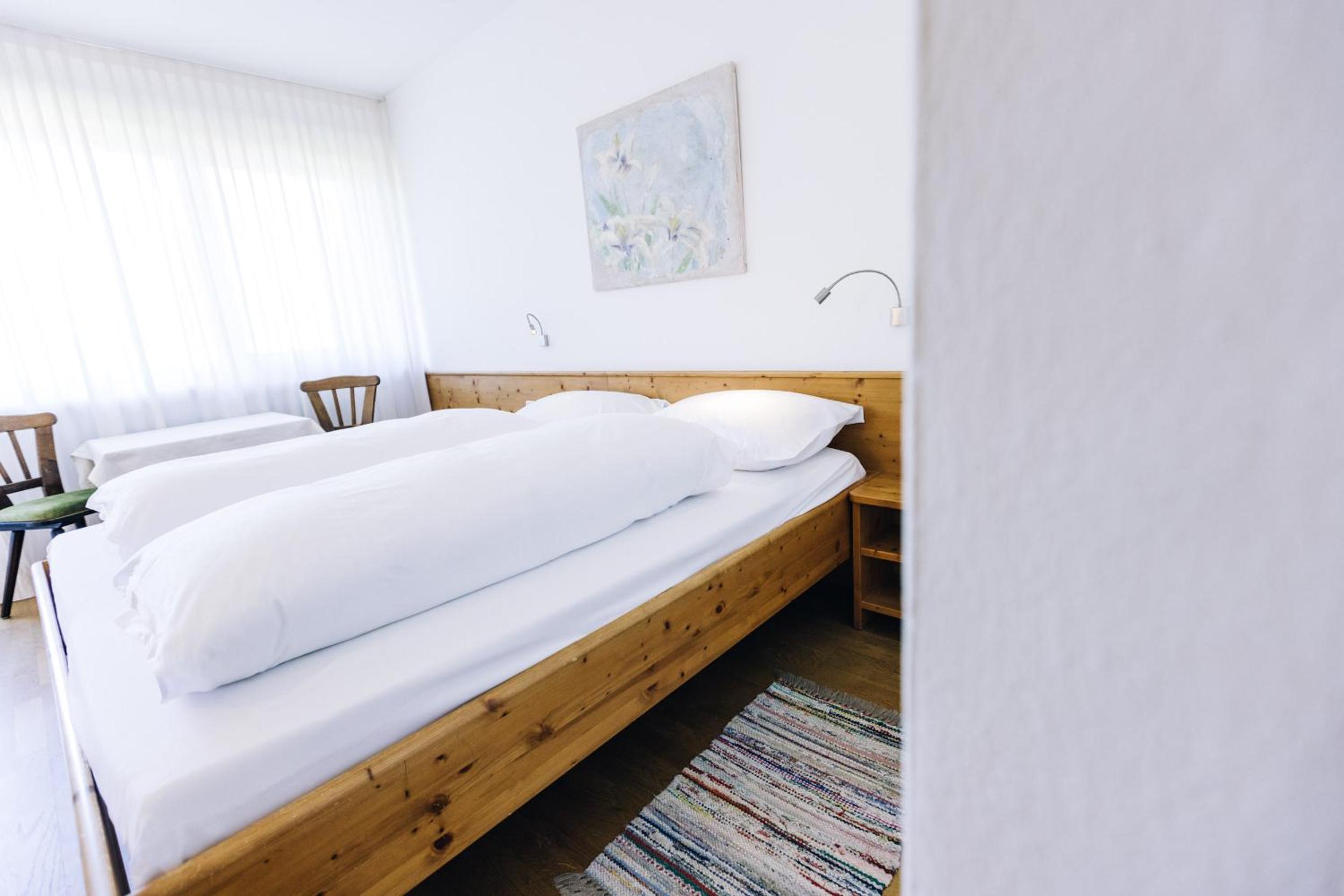 Deluxe Double Room with Balcony - Photo 7
