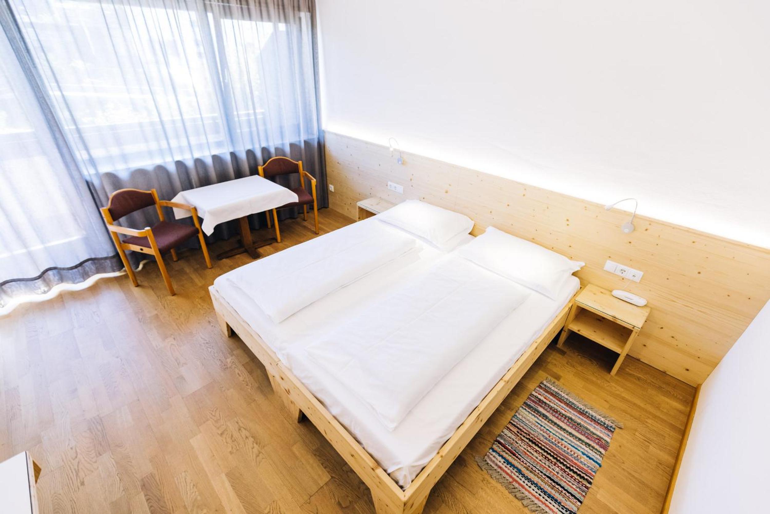 Economy Double Room - Photo 4