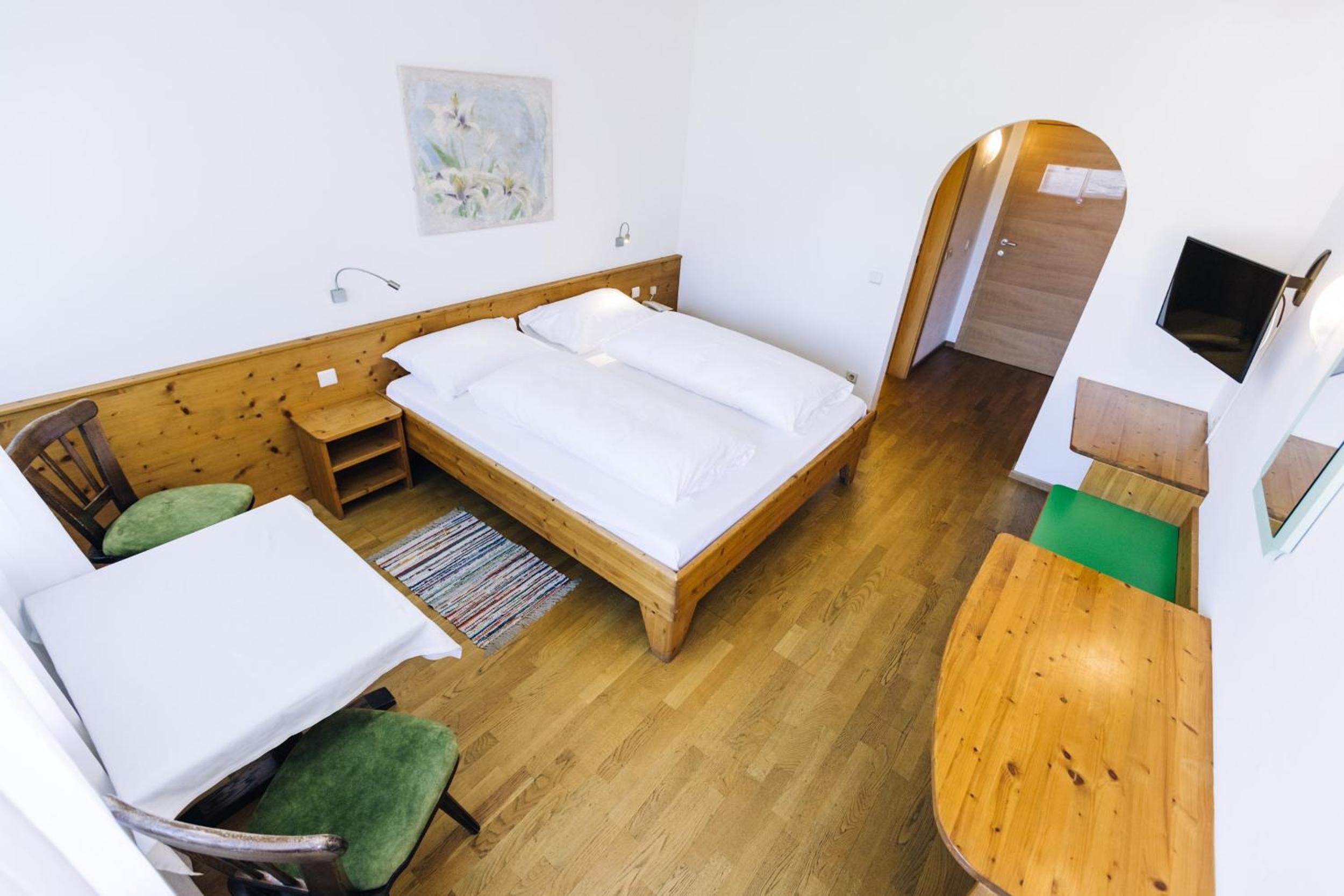 Deluxe Double Room with Balcony - Photo 2