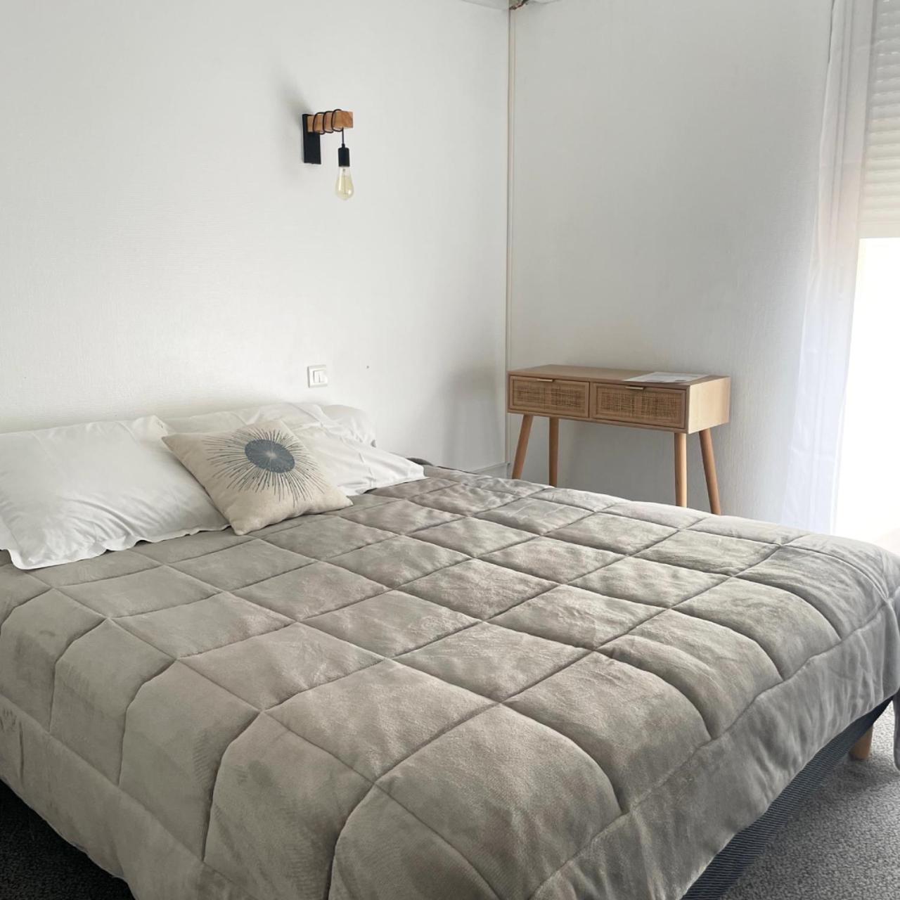 Double Room - Photo 10
