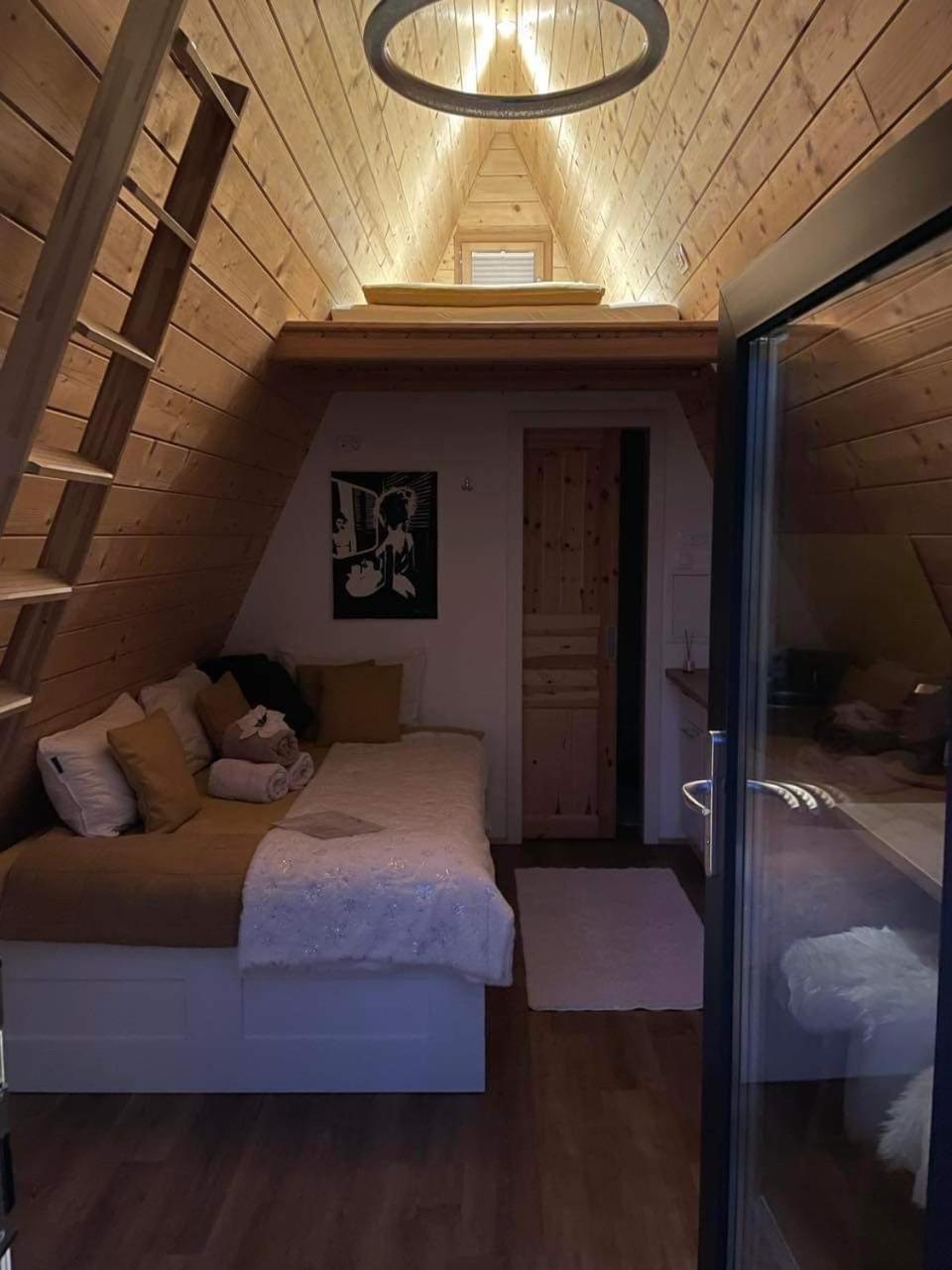 Two-Bedroom House photo 3