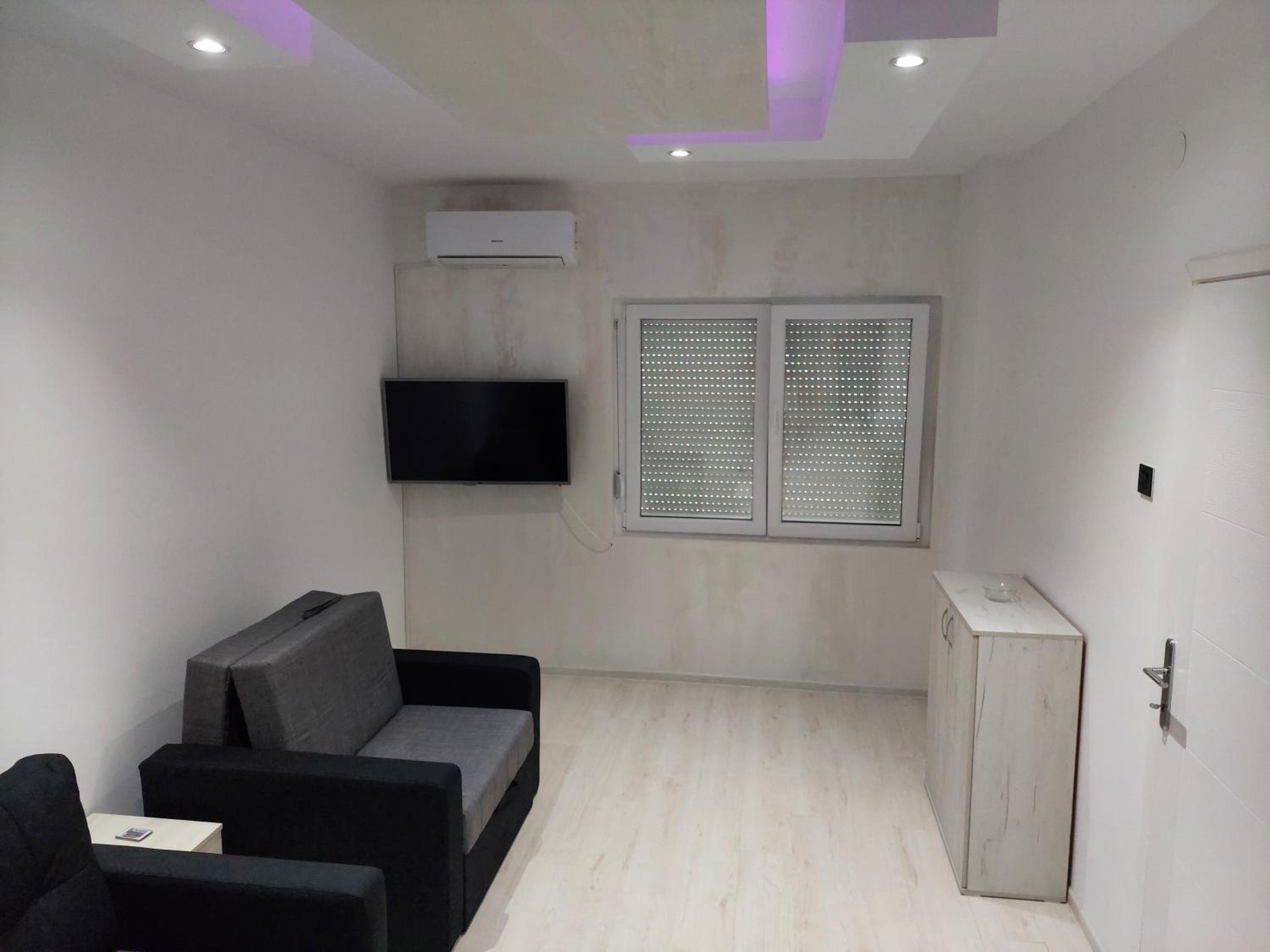 Deluxe Apartment photo 2