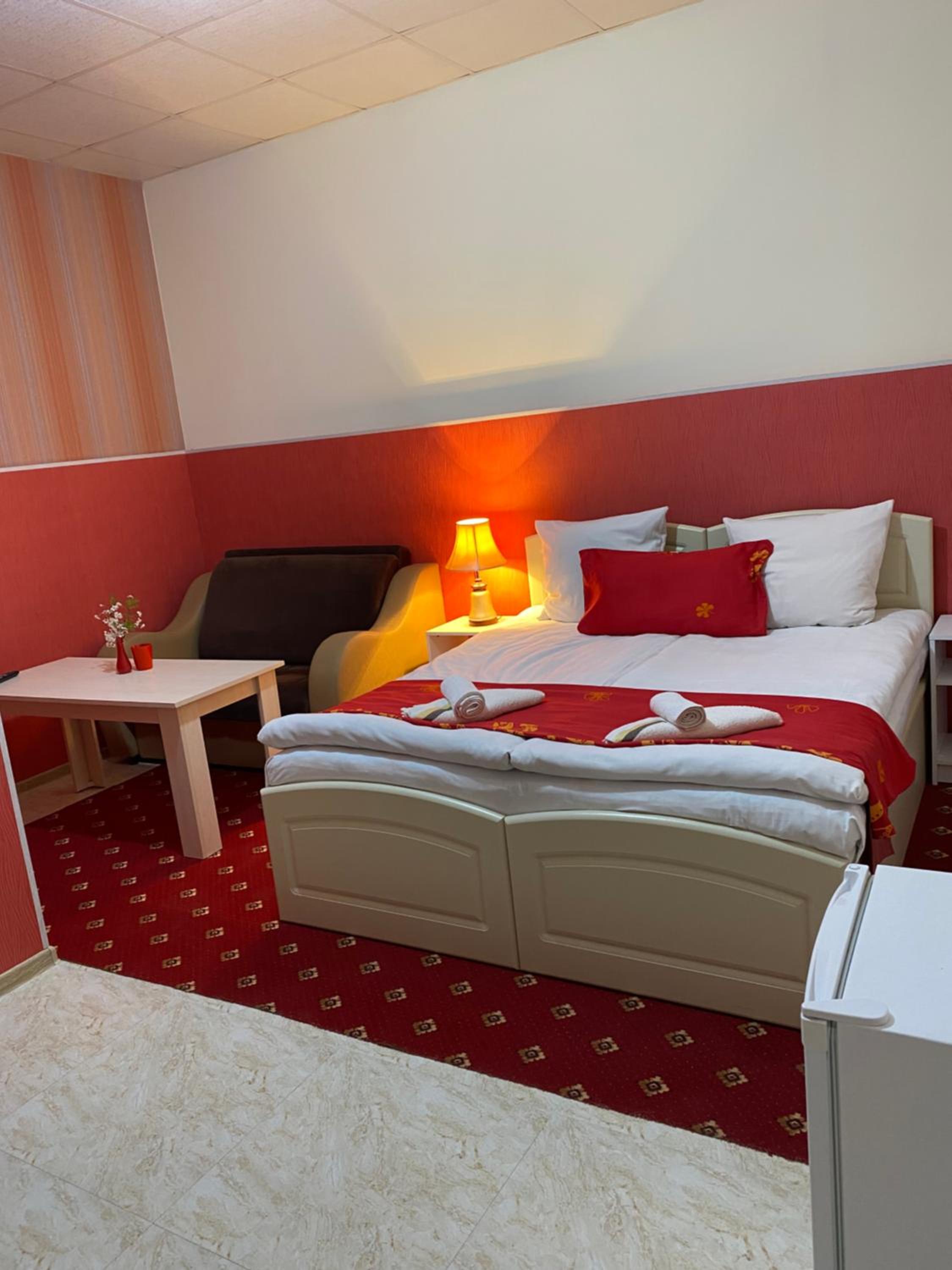 Deluxe Double Room with Shower photo 2