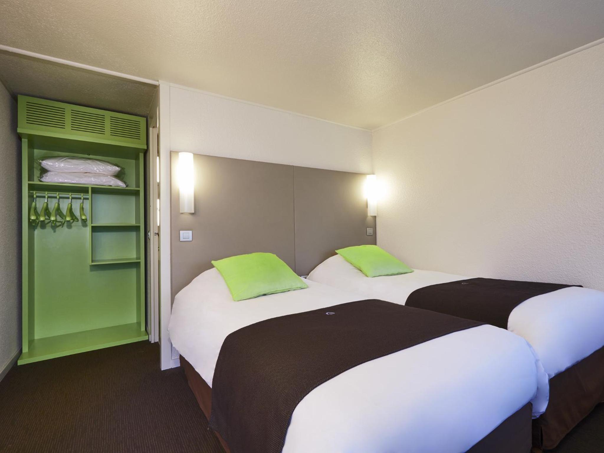 Standard Twin Room - Photo 2
