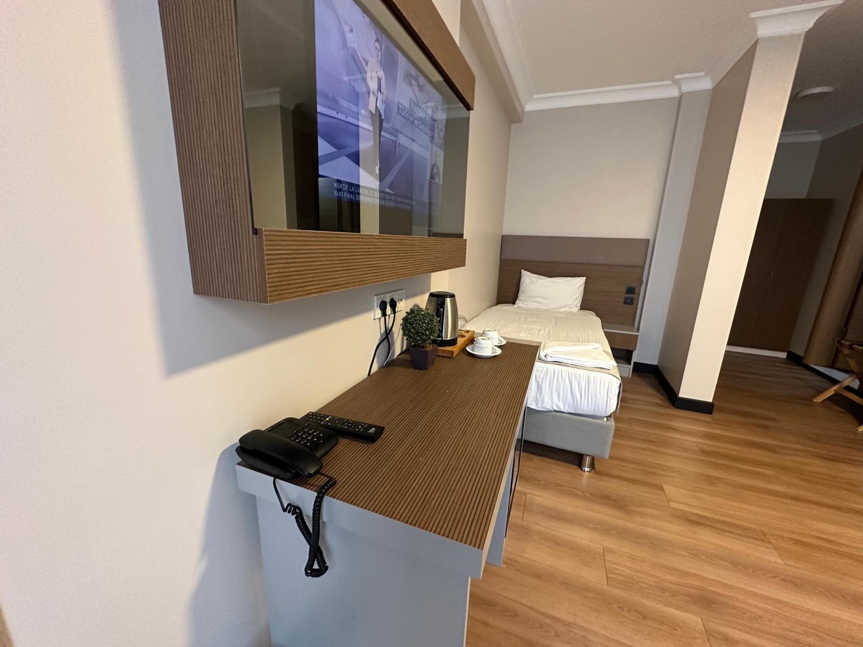 Comfort Triple Room photo 3