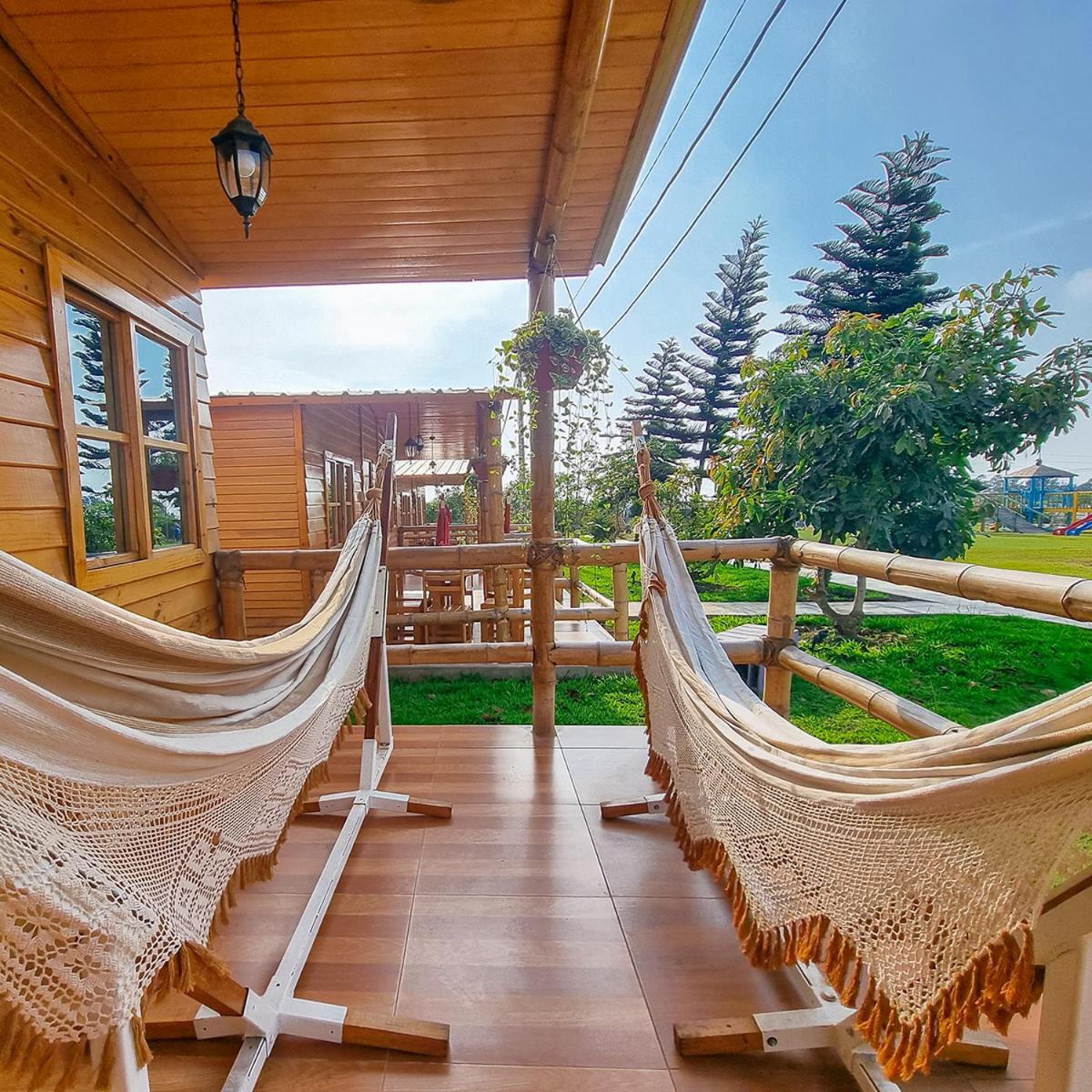 Deluxe Bungalow photo 1