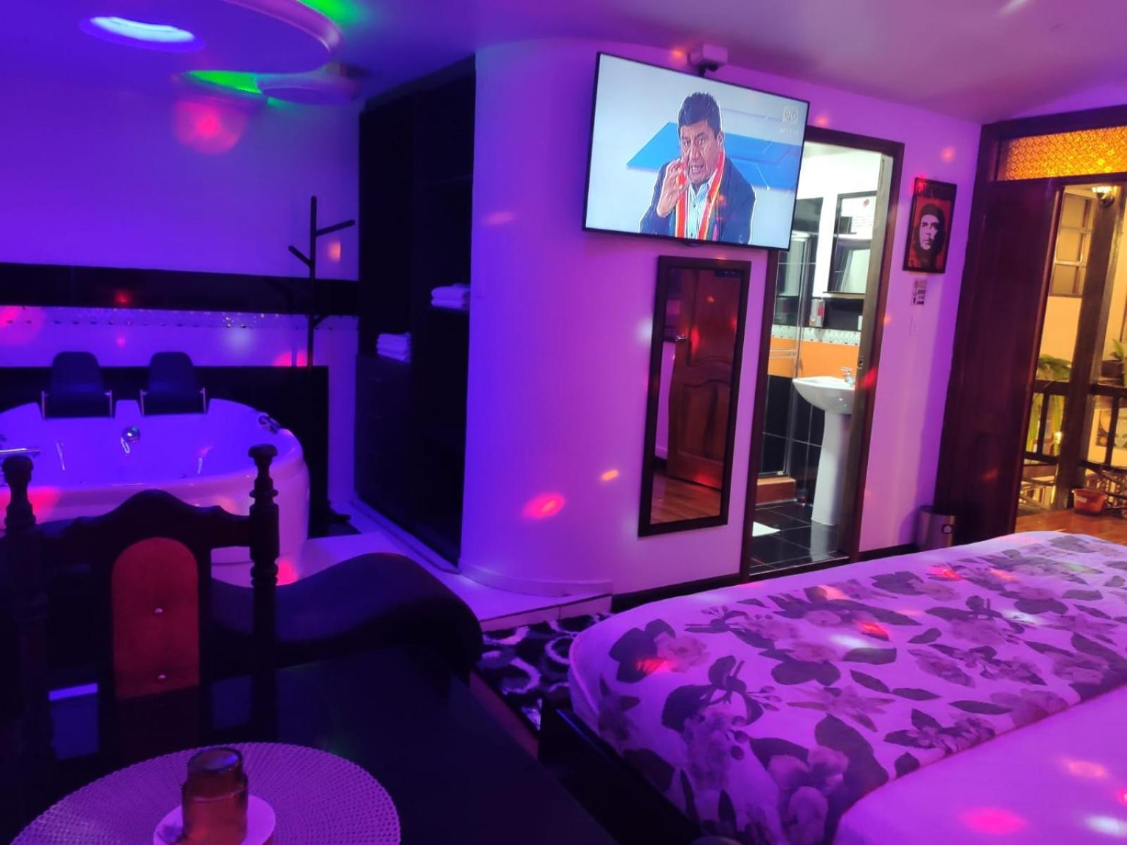 Superior King Suite photo 3