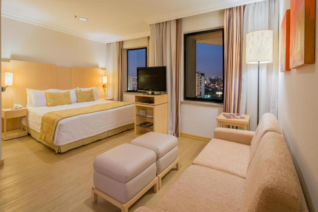 Superior Double Room thumbnail 5
