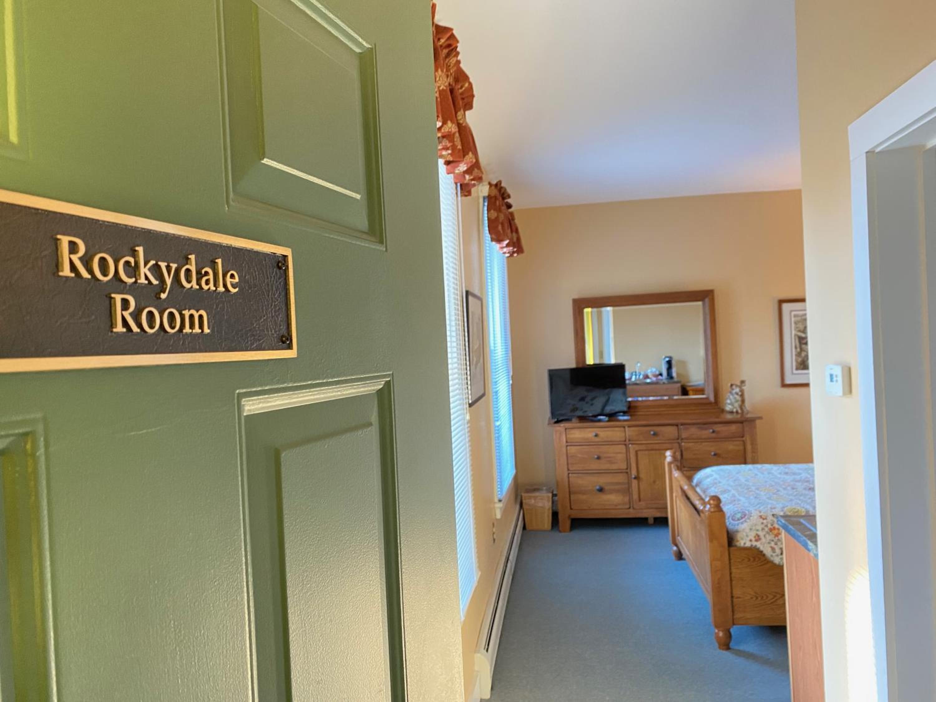 Budget Double Room photo 3