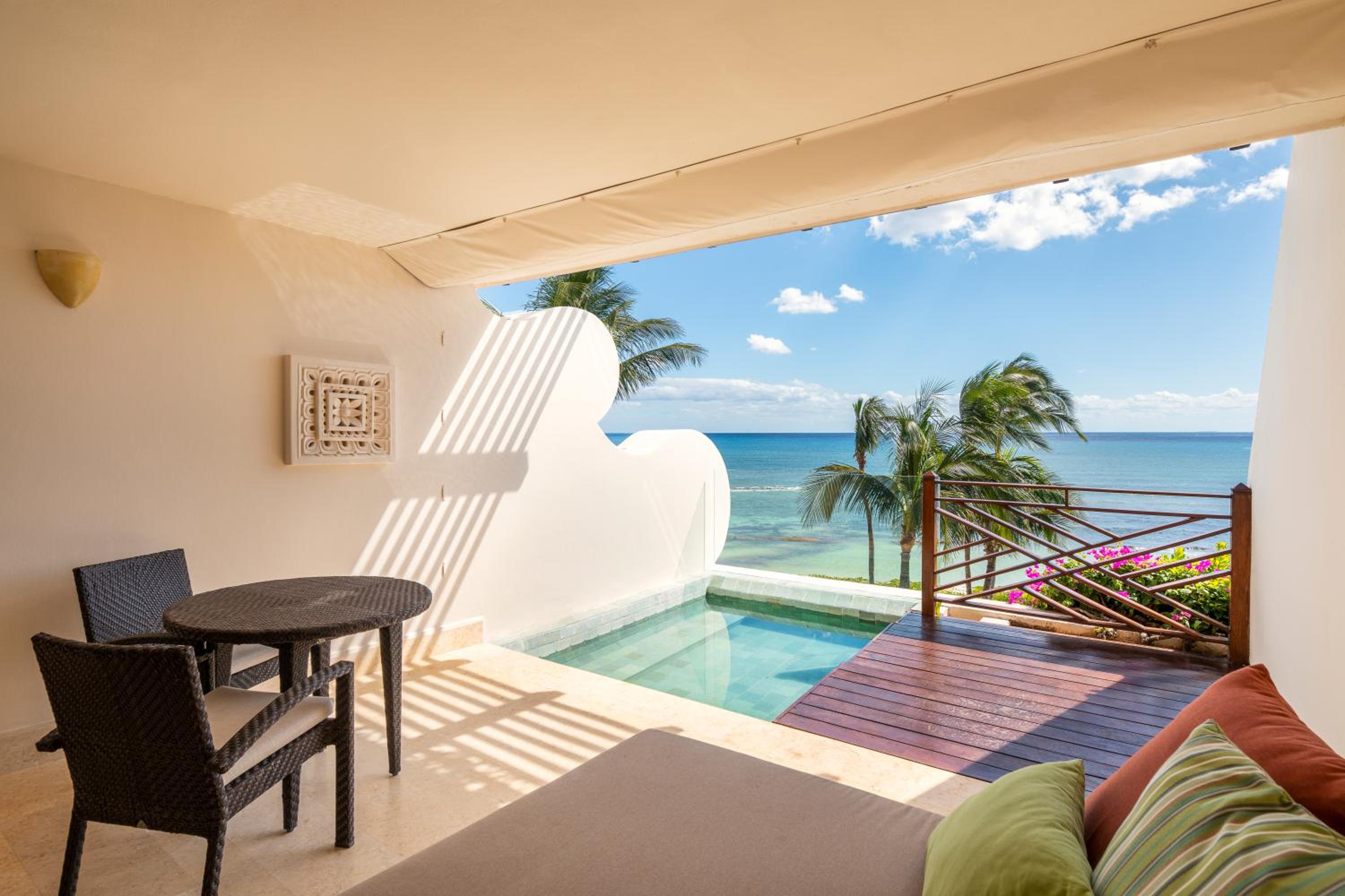 Ambassador Pool Suite Ocean View - Photo 4