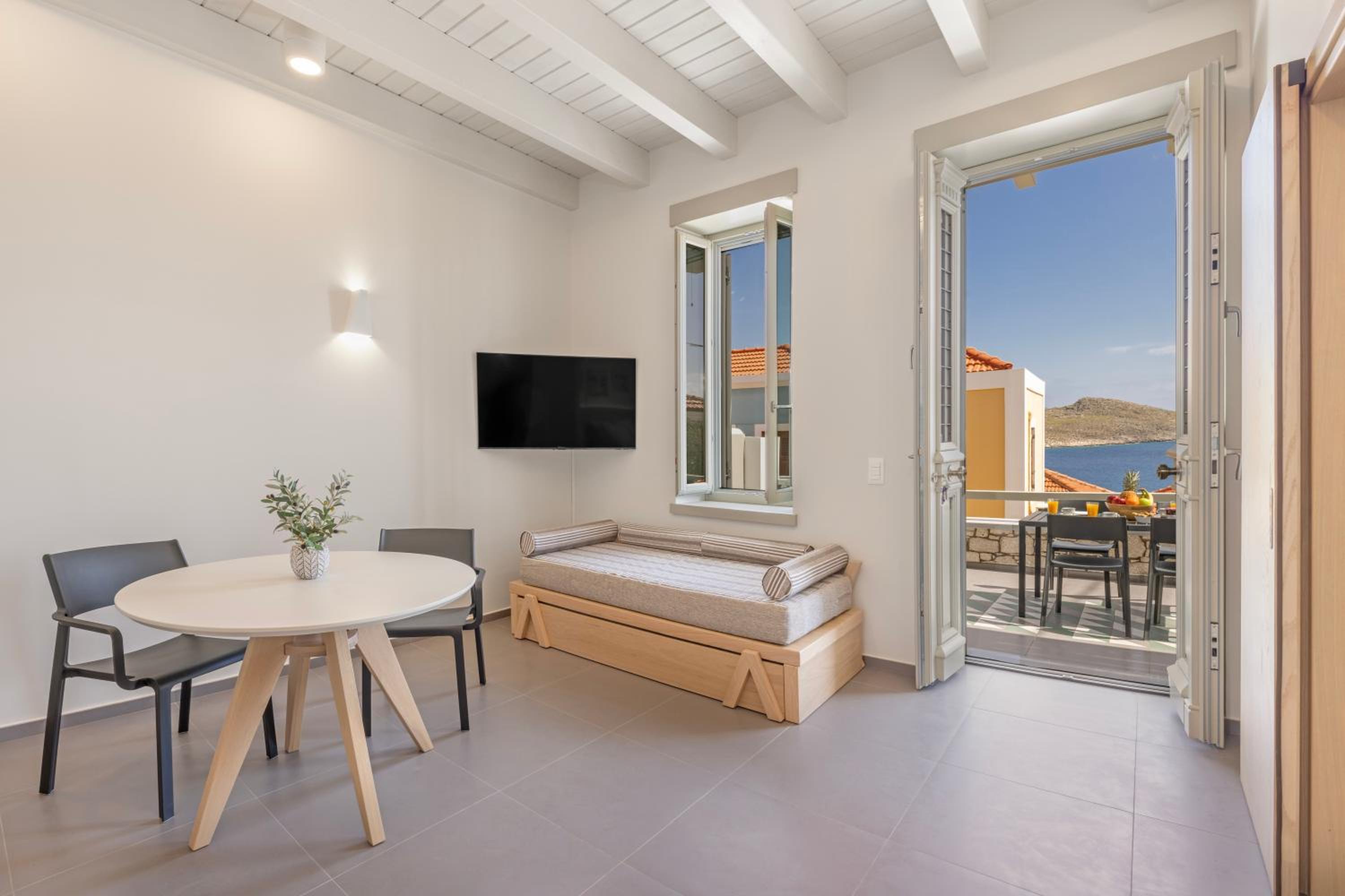 Deluxe Suite with Sea View photo 1