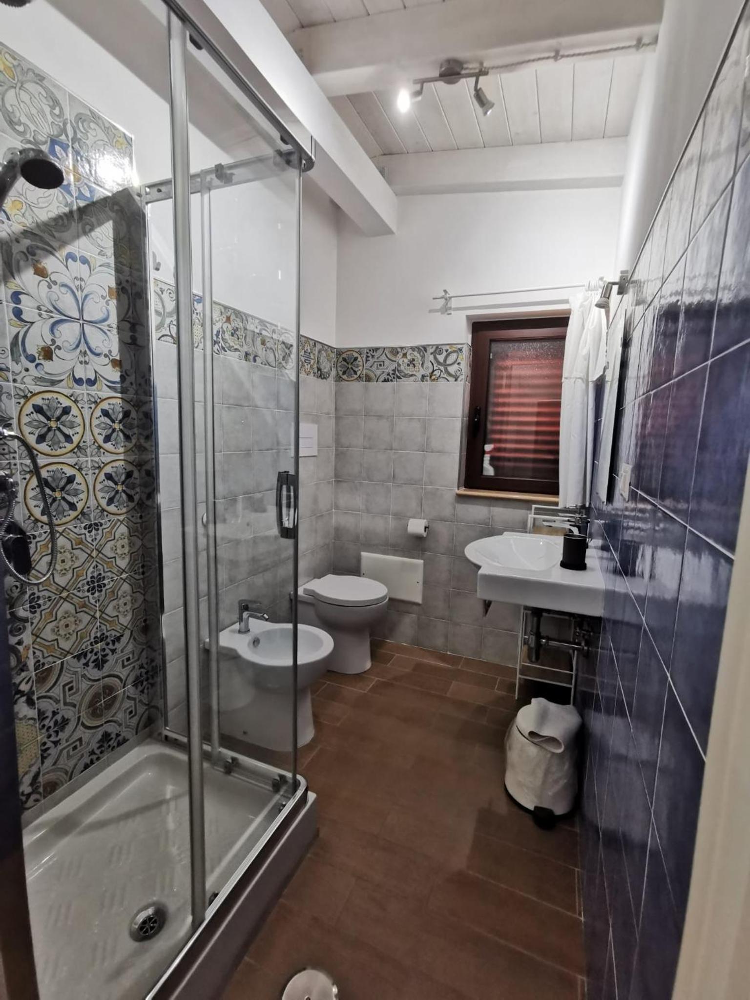 One-Bedroom Apartment - Photo 24