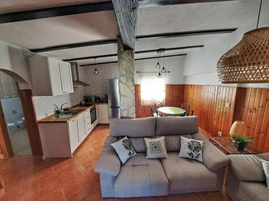 Four-Bedroom House photo 2