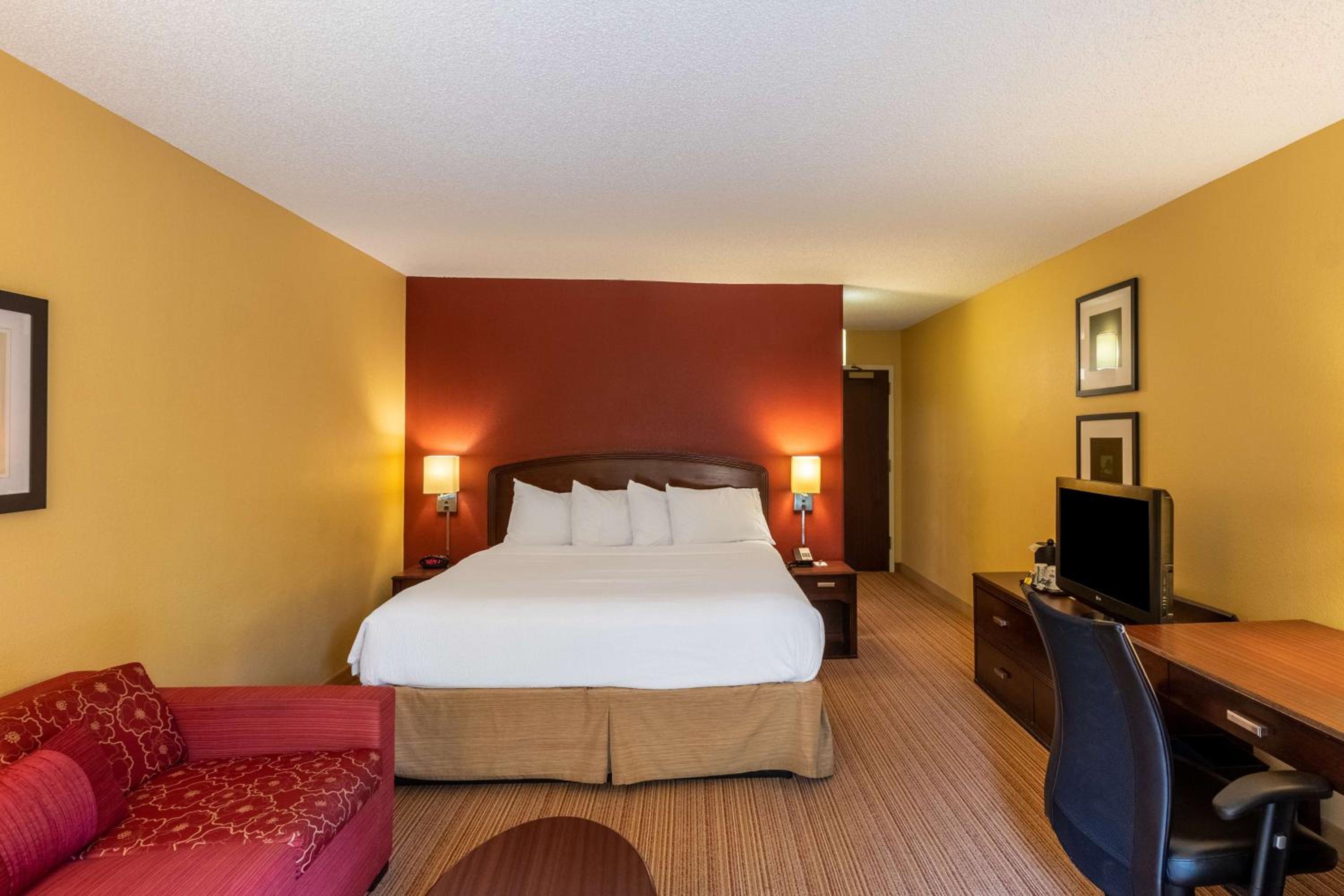 Double Room - Photo 5