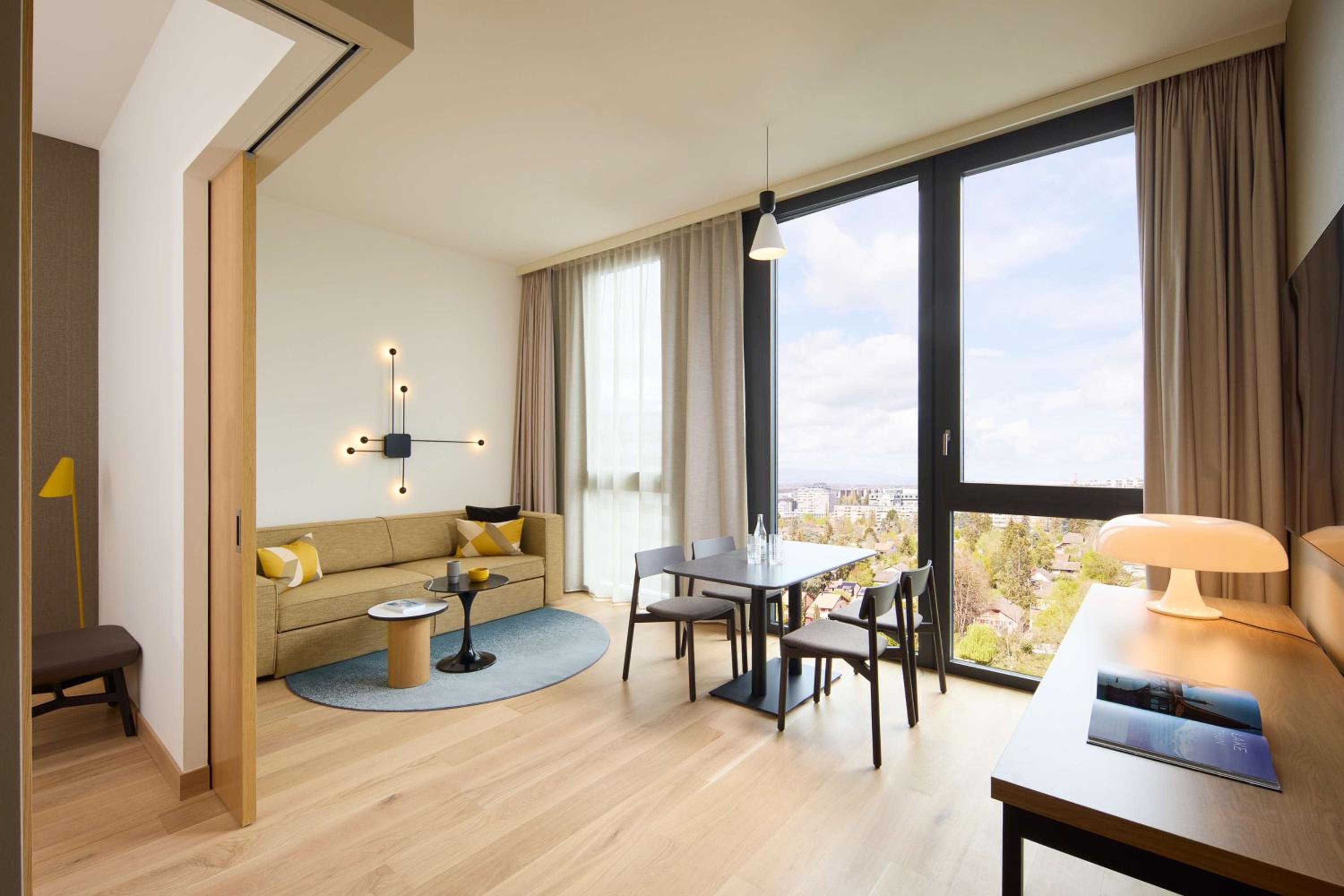 One-Bedroom Apartment - Photo 7