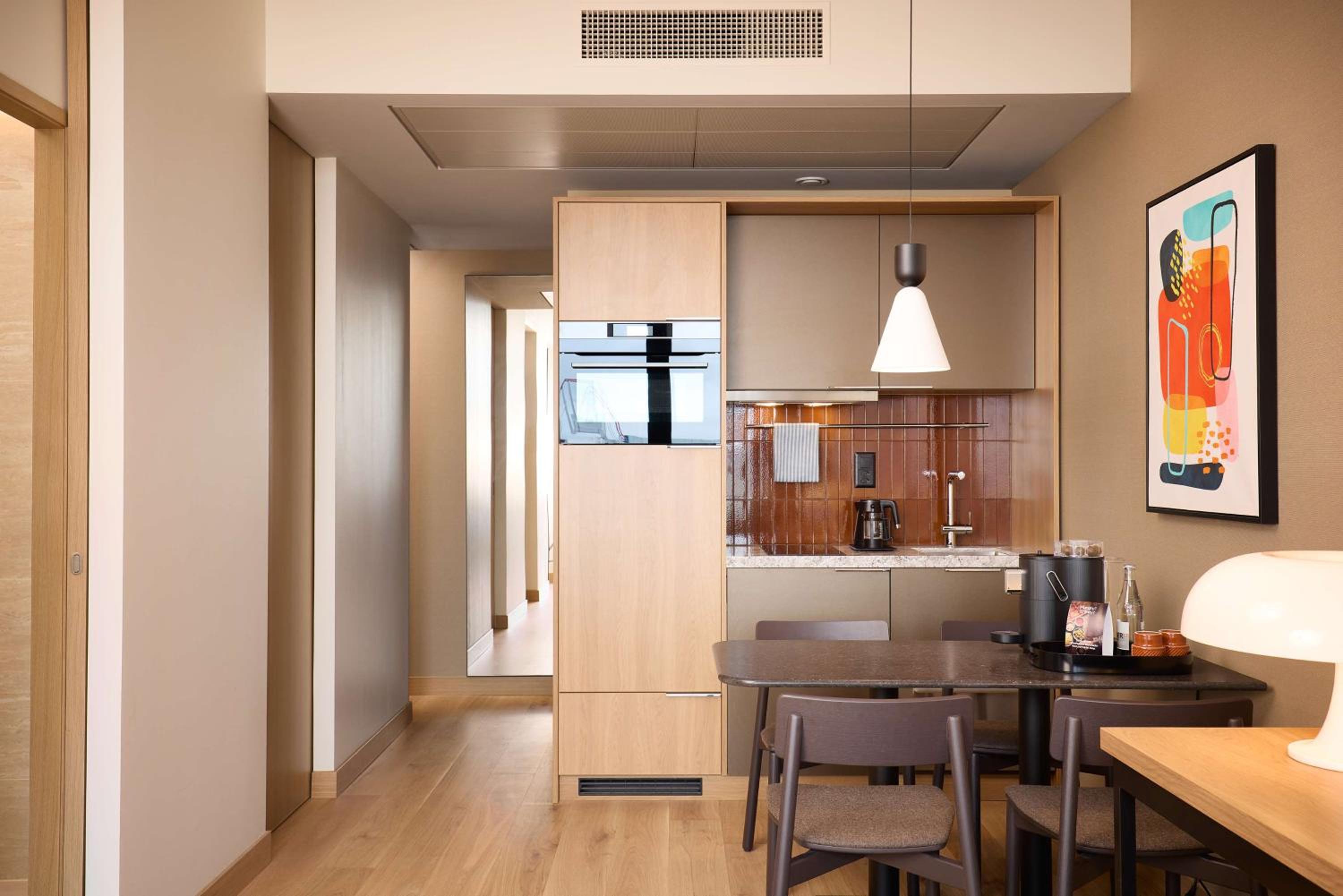 Family Apartment, 1 Bedroom thumbnail 5