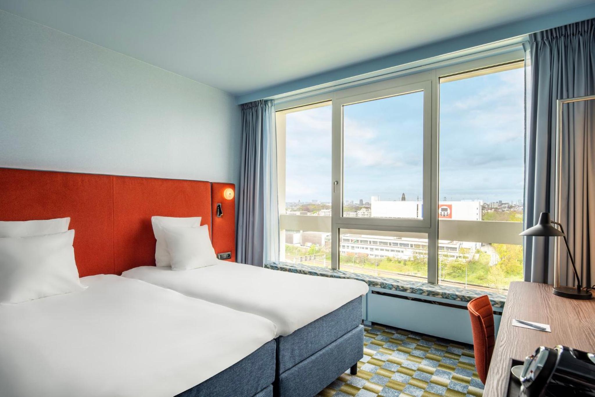 Premium Room - Photo 10