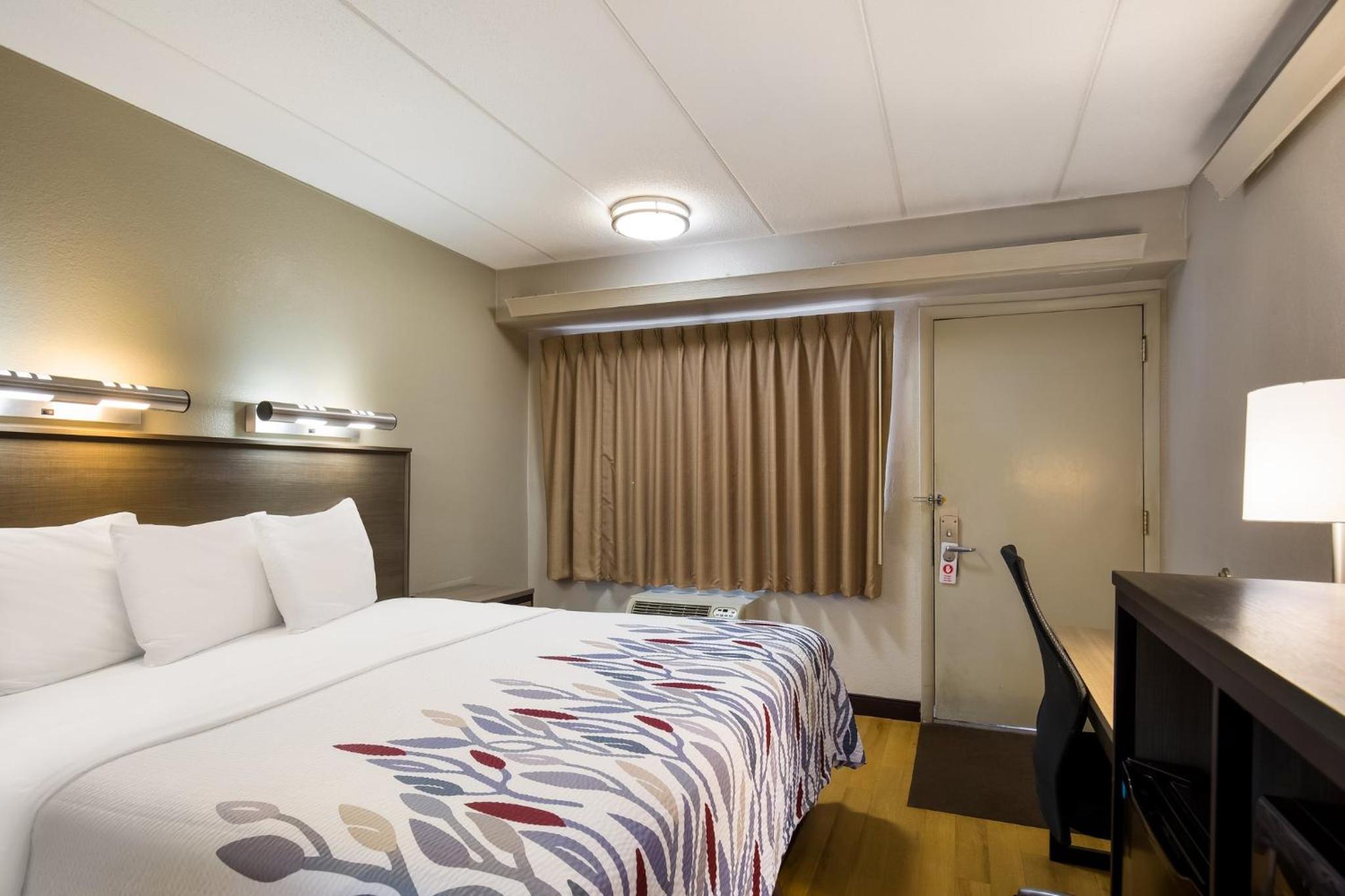Deluxe King Room Smoke Free - Photo 3