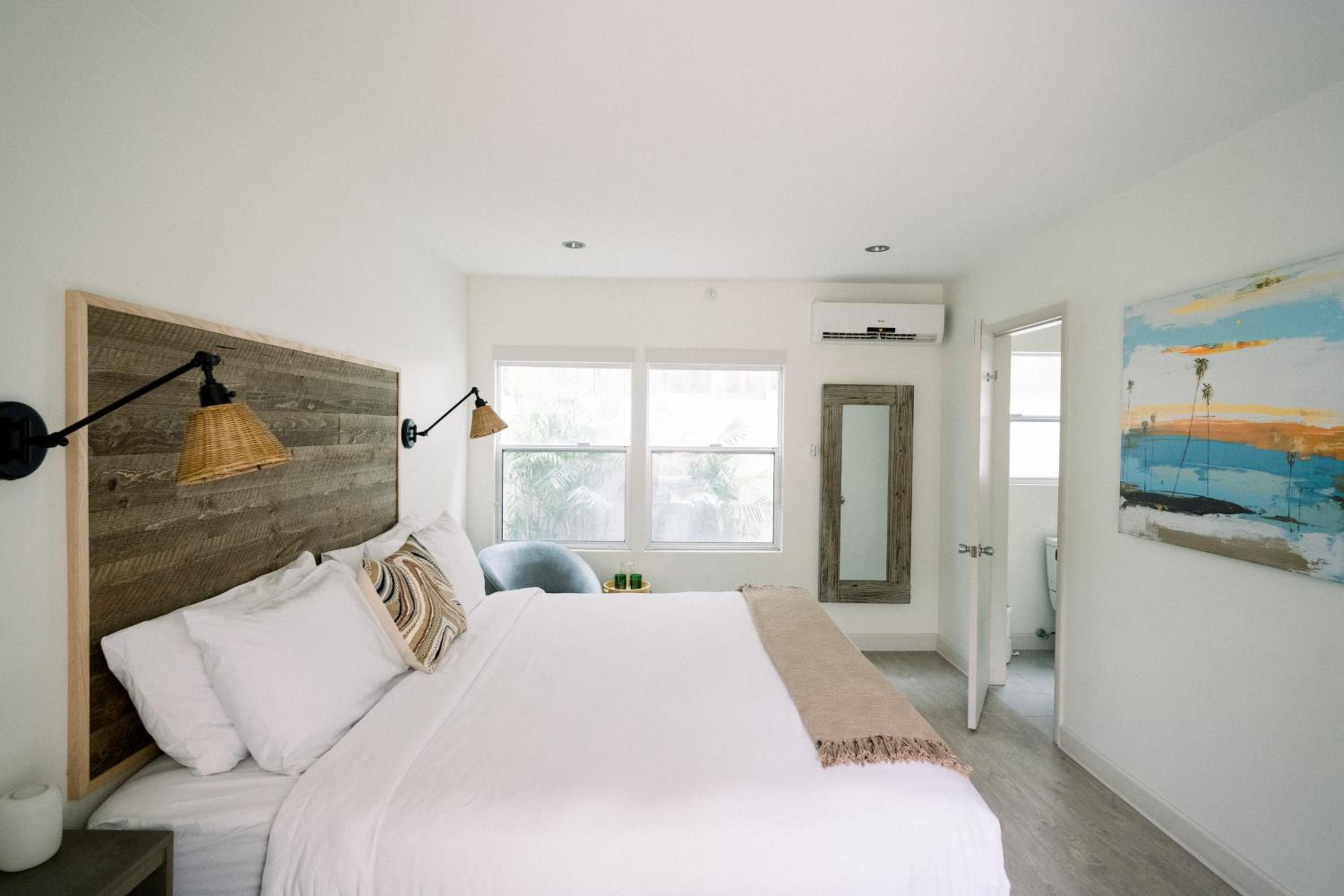 Standard King Room