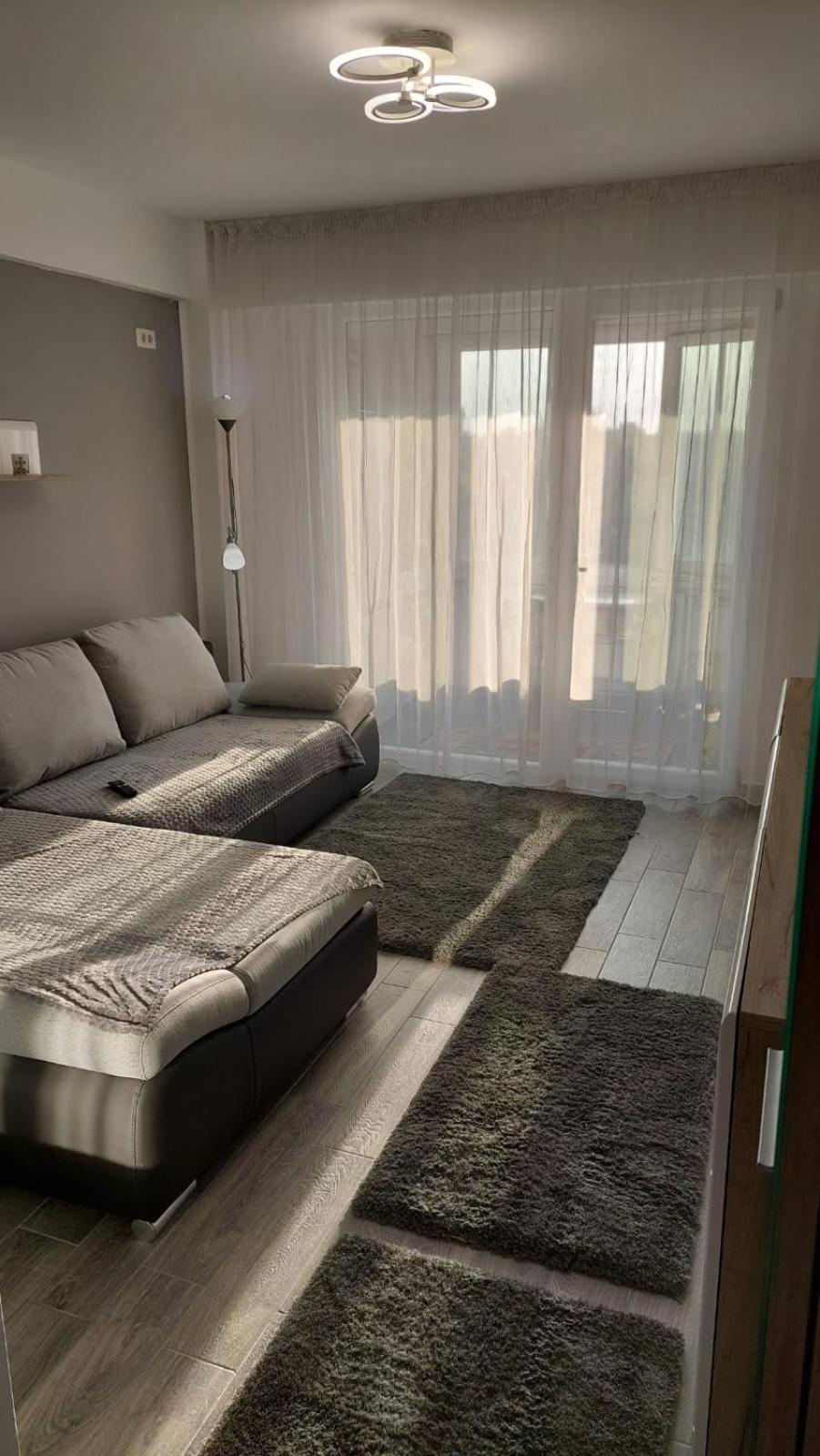 One-Bedroom Apartment photo 3