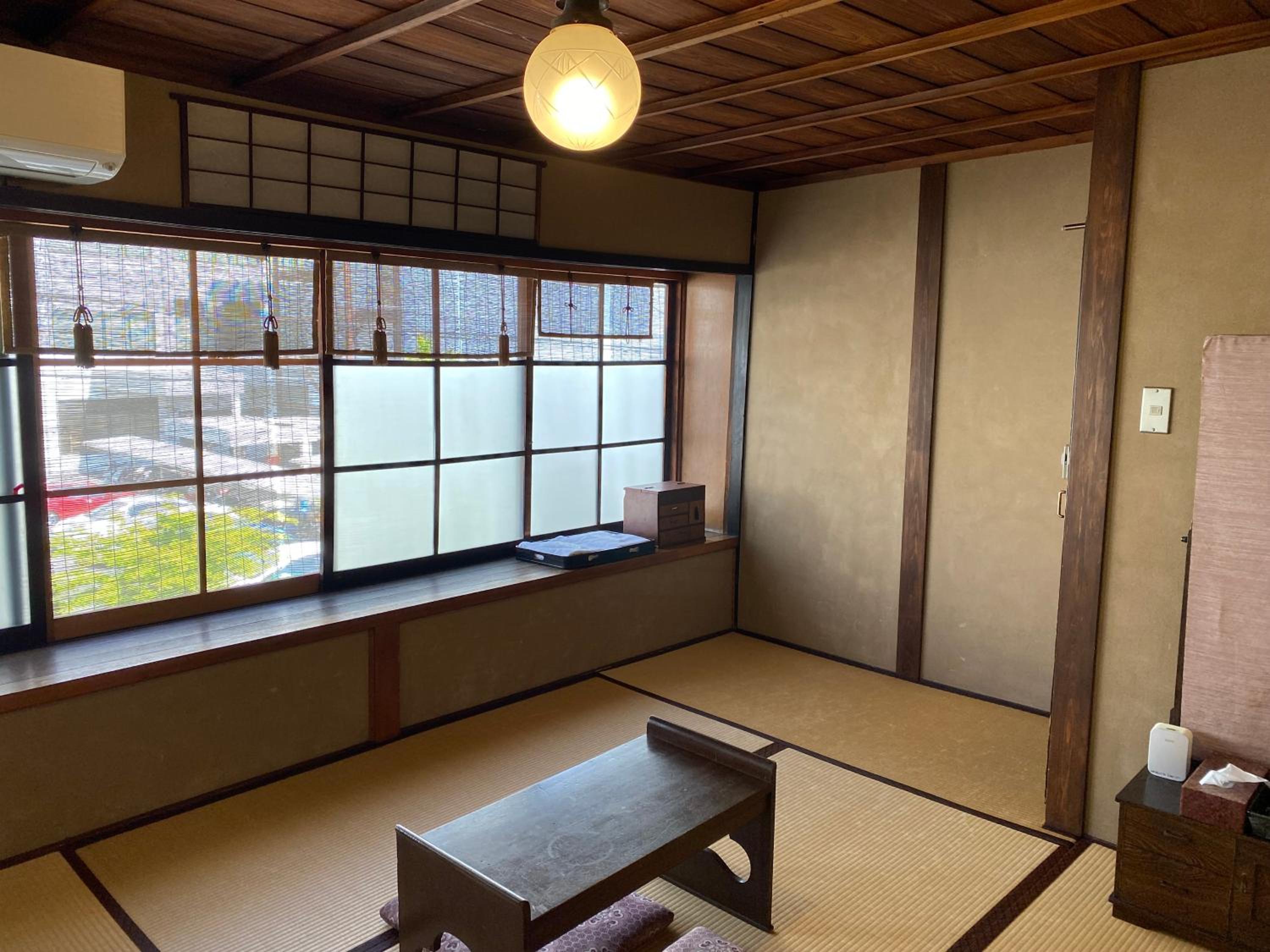 Japanese-Style Twin Room - Second Floor