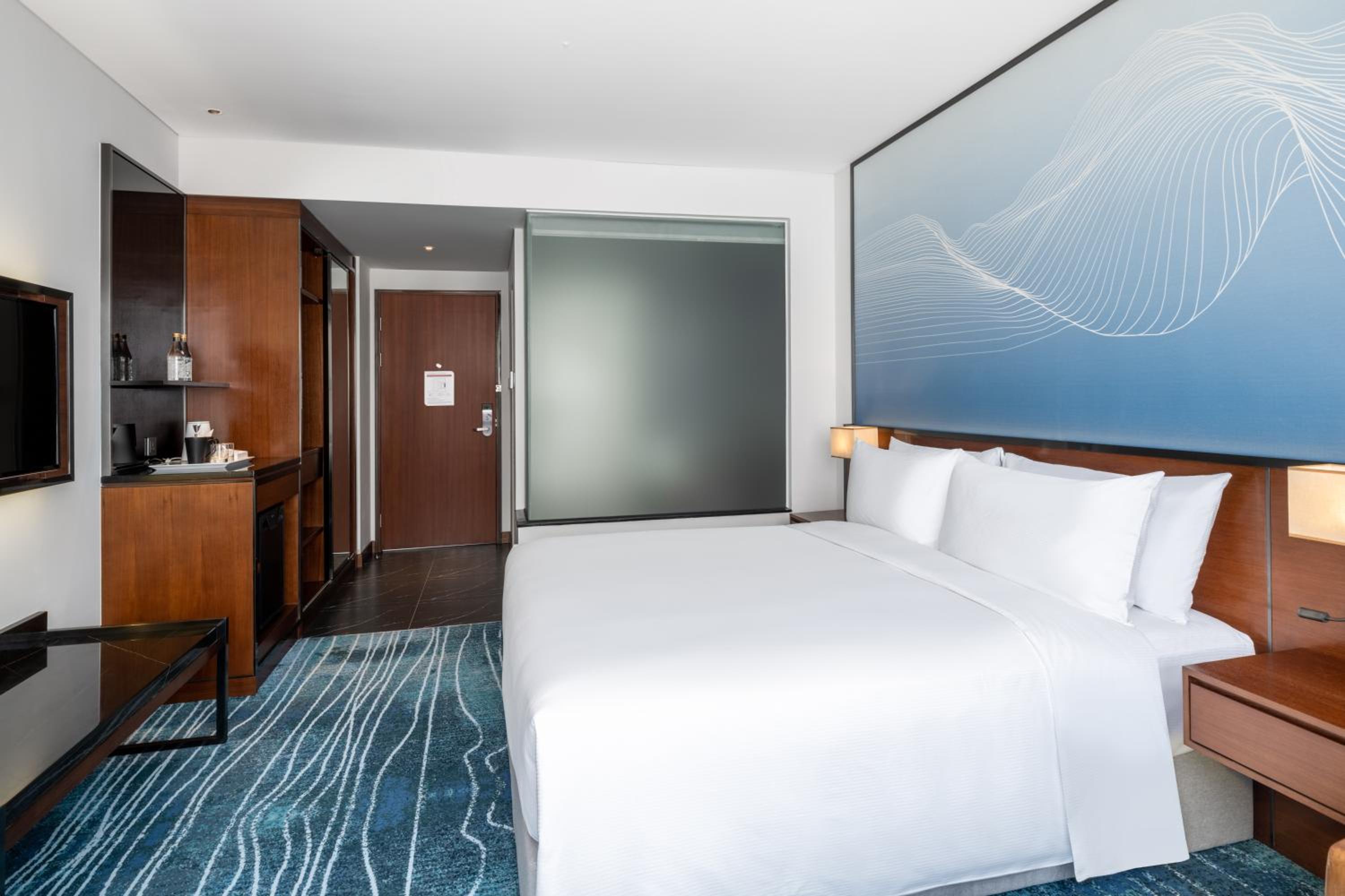 King Guest Room - Photo 2